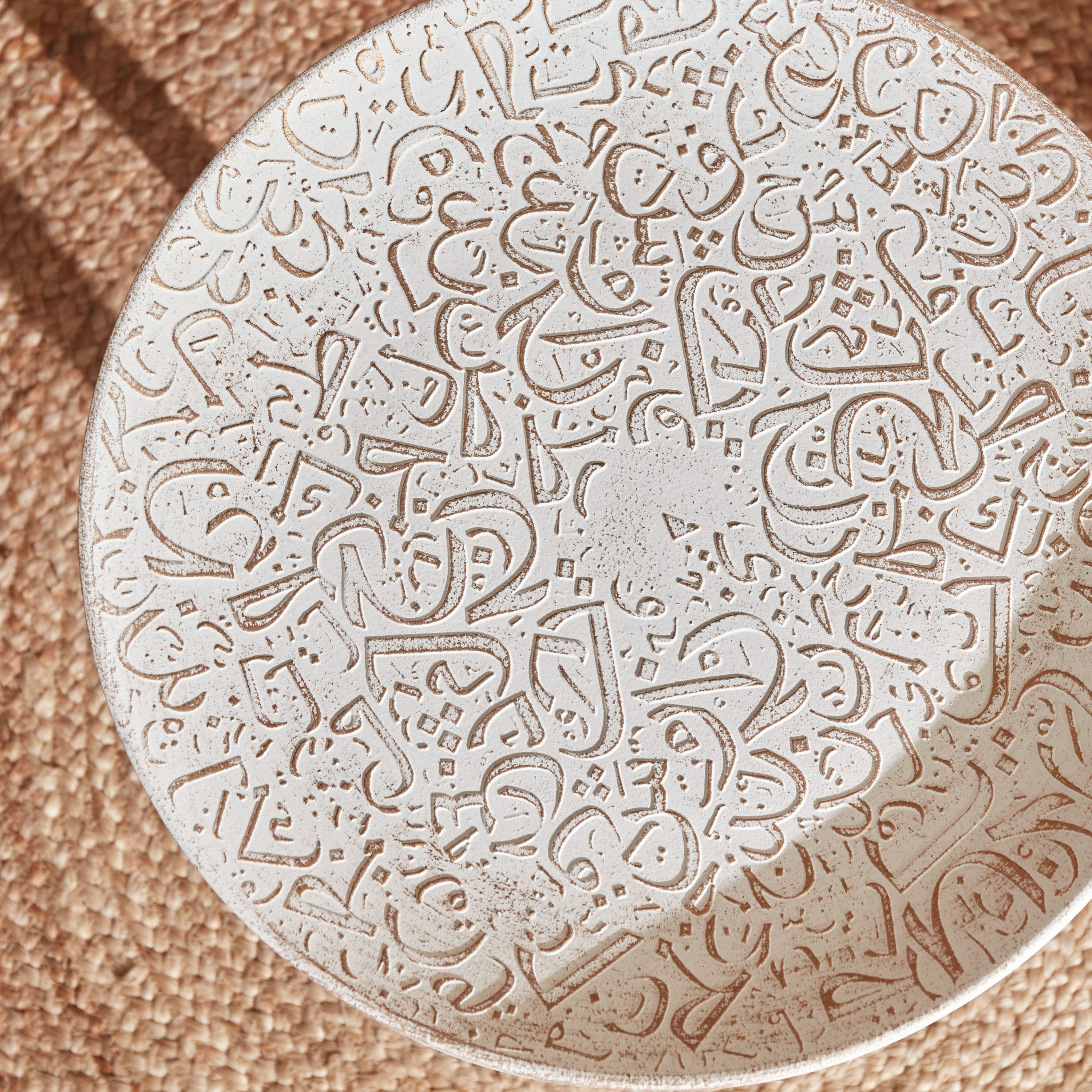 زينة طاولة إم دي إف من زيلا - 40x40x34 سم-hbxdecorandfurnishings-tabletop-serveware-image-3