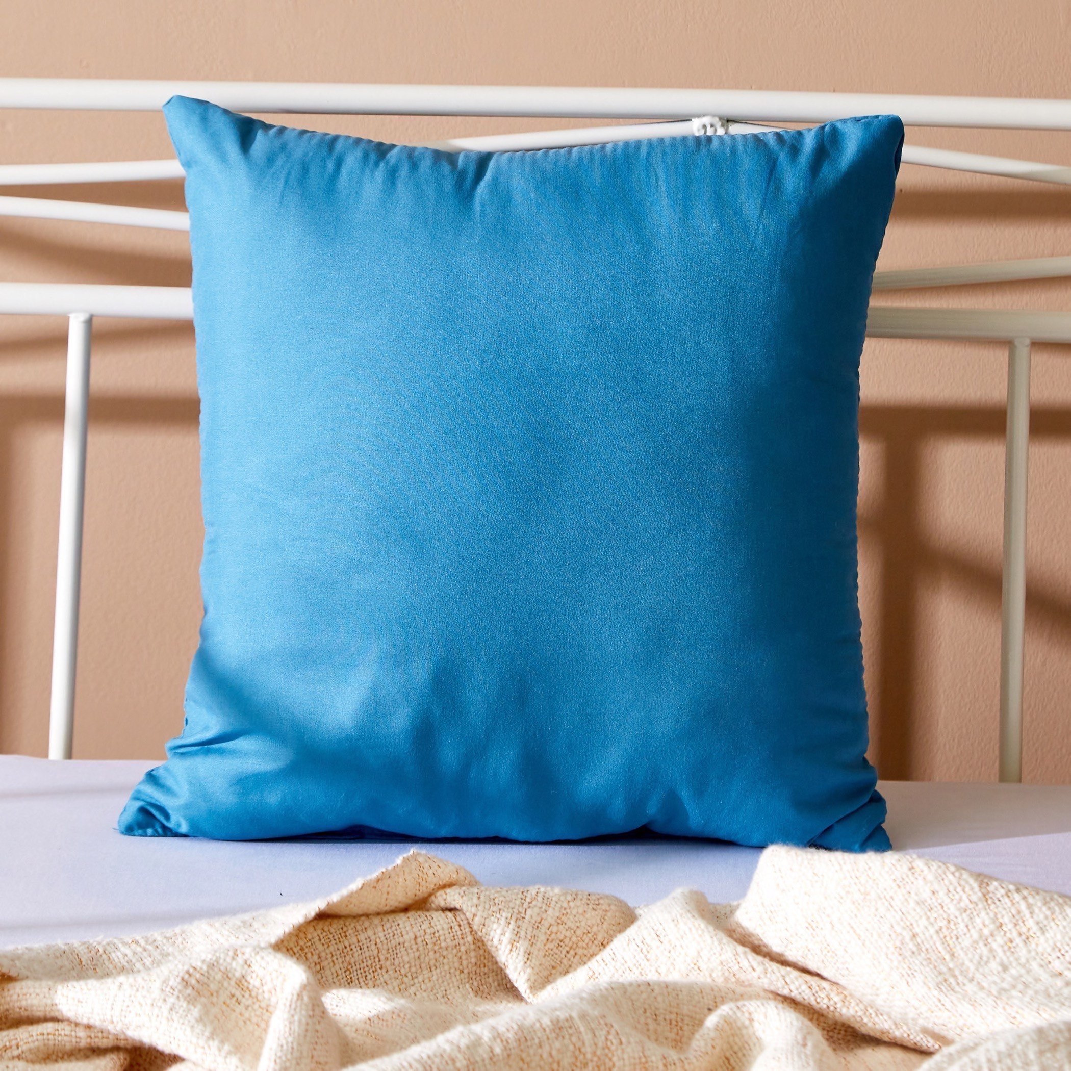 وسادة محشوة بألياف دقيقة من أكسيس - 40x40 سم-hbxlivingroom-furnishings-cushionsandcovers-filledcushions-image-1