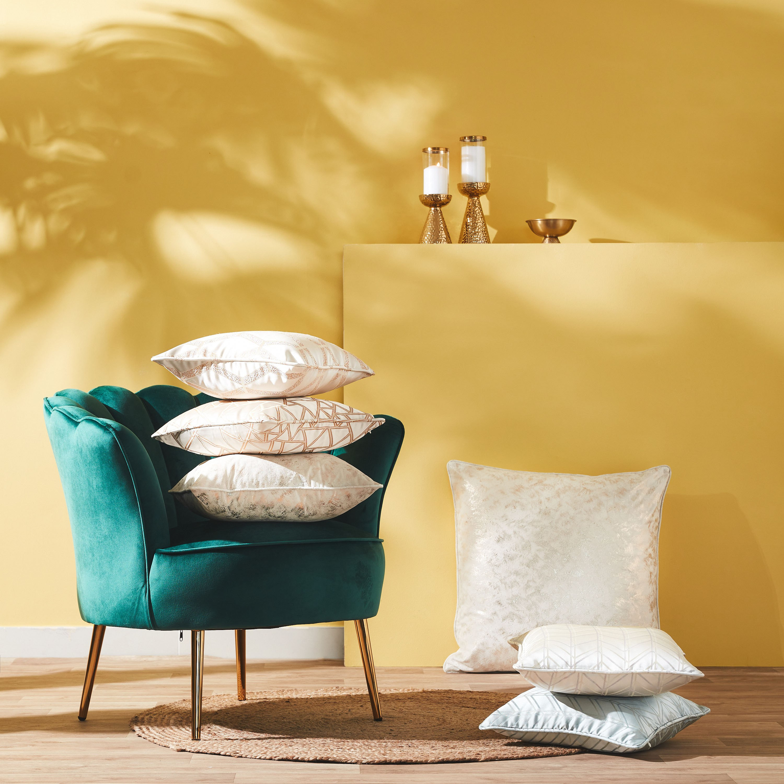Petra Printed Velvet Cushion Cover - 45x45 cm-hbxhomeware-cushionsandcovers-cushioncovers-image-4