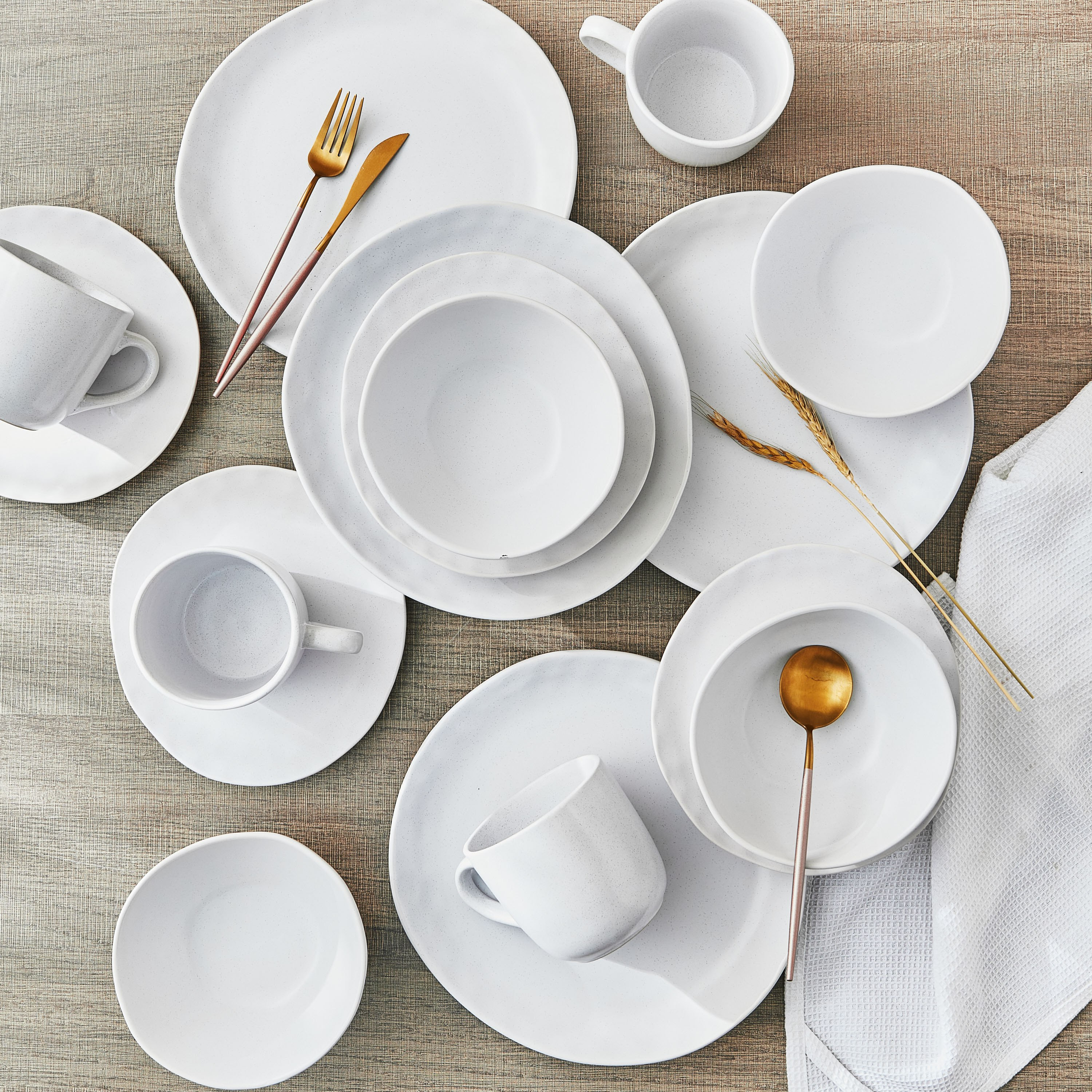 Vintage 16-Piece Stoneware Dinner Set-hbxhomeware-hbxkitchen-image-1