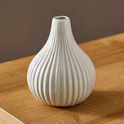 Sansa Stoneware Ribbed Nola Vase - 11x11x13 cms