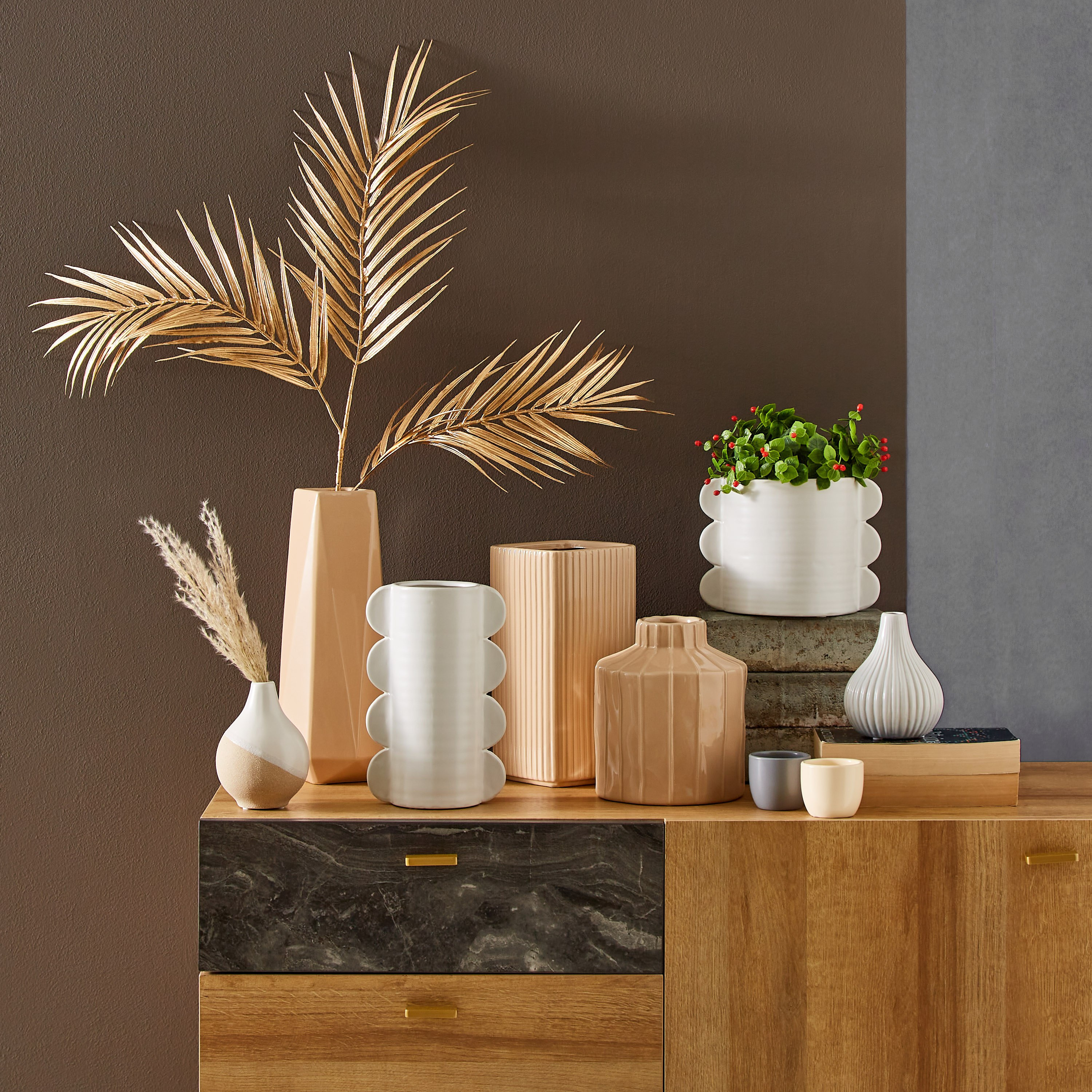 Sansa Ceramic Faceted Vase - 12.5x12.5x30 cm-hbxbedroom-decorandaccessories-vases-image-4