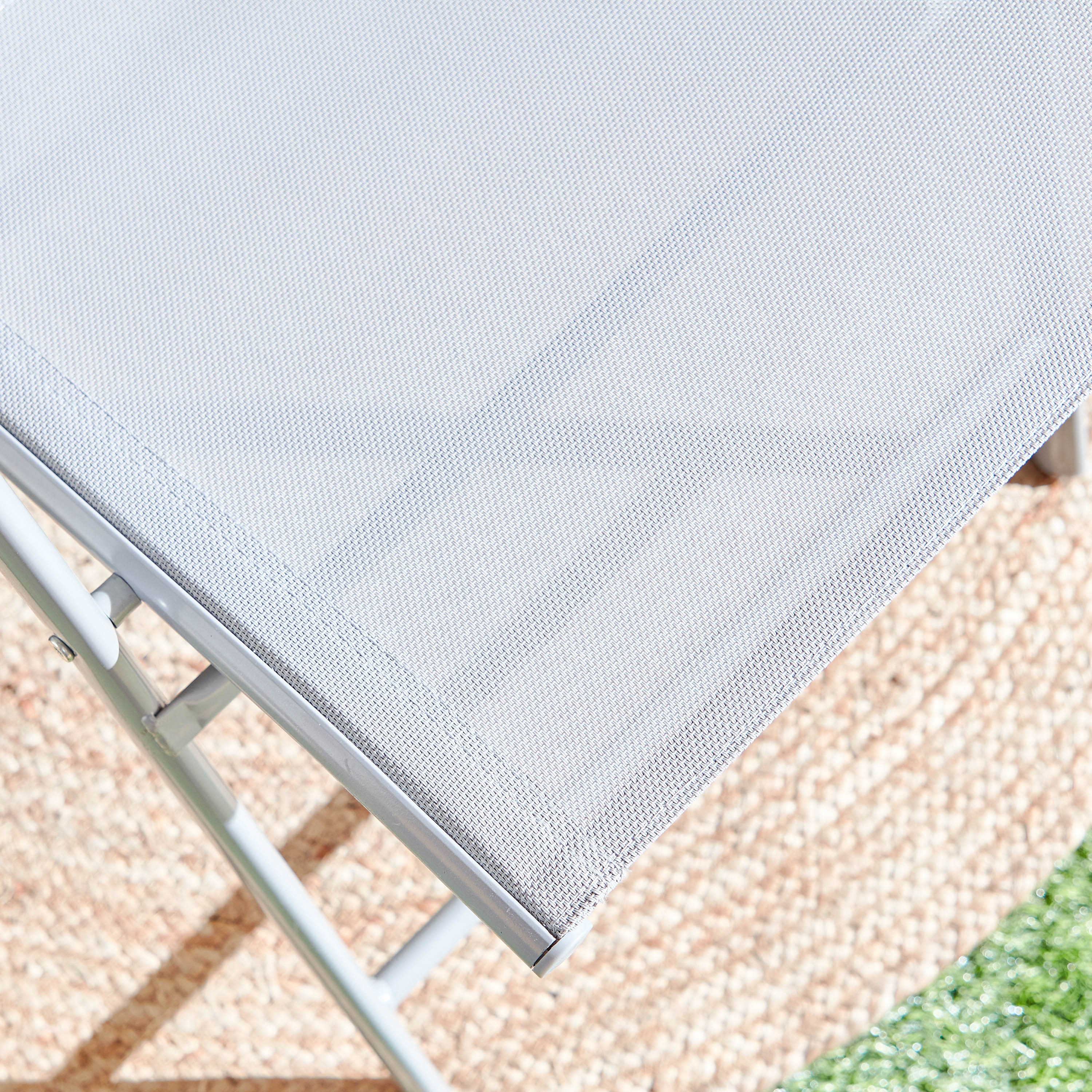 كرسي للجلسات الخارجية من ميرتون-hbxfurniture-outdoor-swingsandchairs-image-10