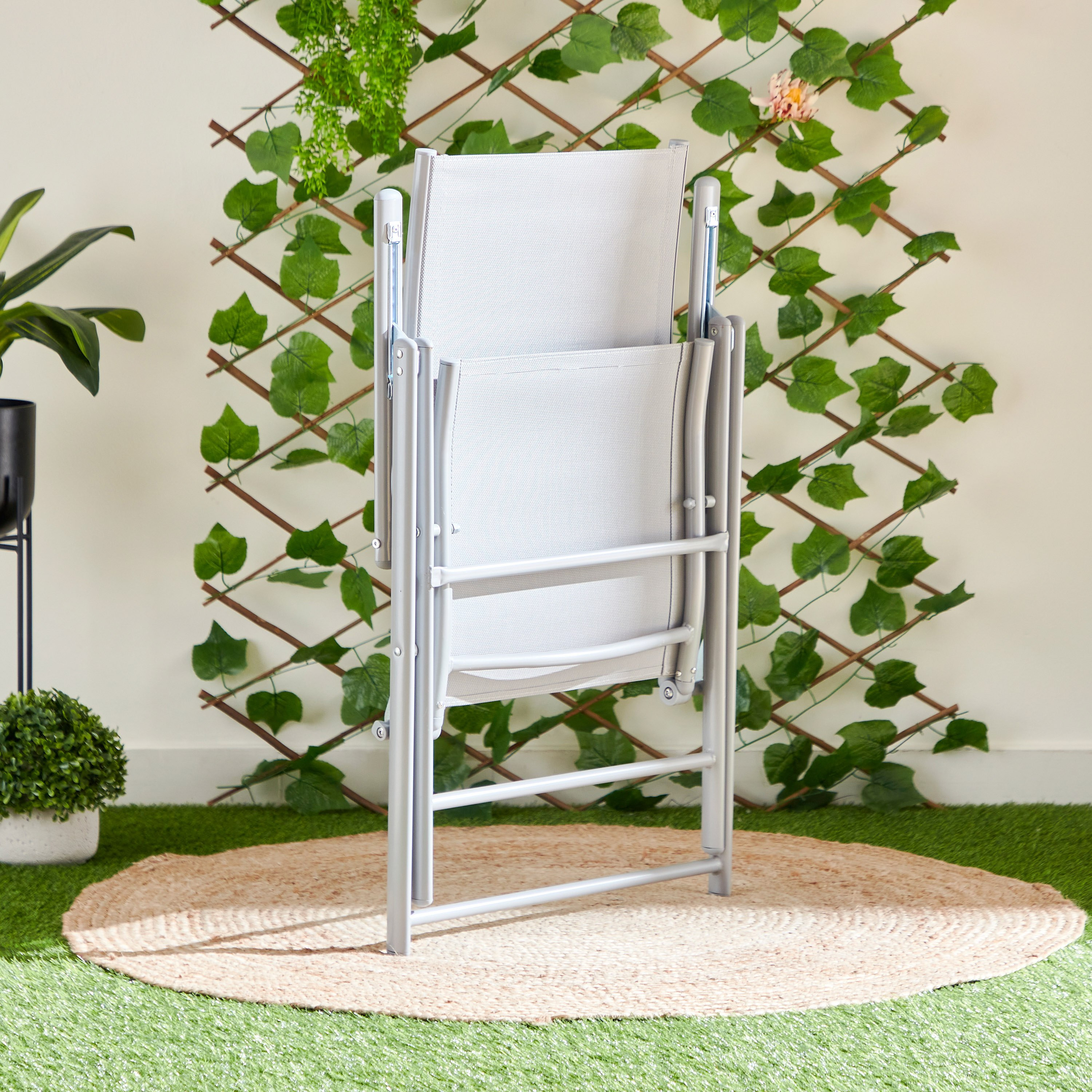 كرسي للجلسات الخارجية من ميرتون-hbxfurniture-outdoor-swingsandchairs-image-11