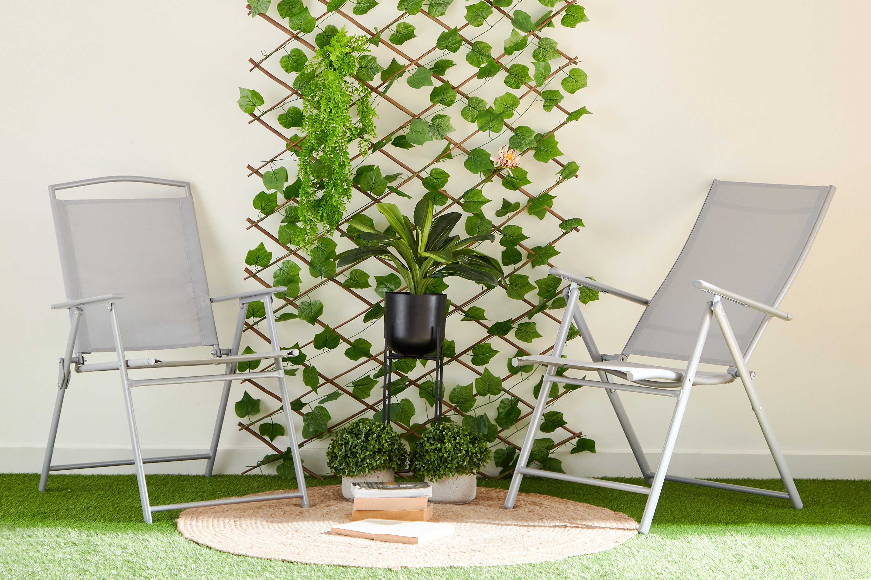 كرسي للجلسات الخارجية من فيرا كيكر-hbxfurniture-outdoor-swingsandchairs-image-10
