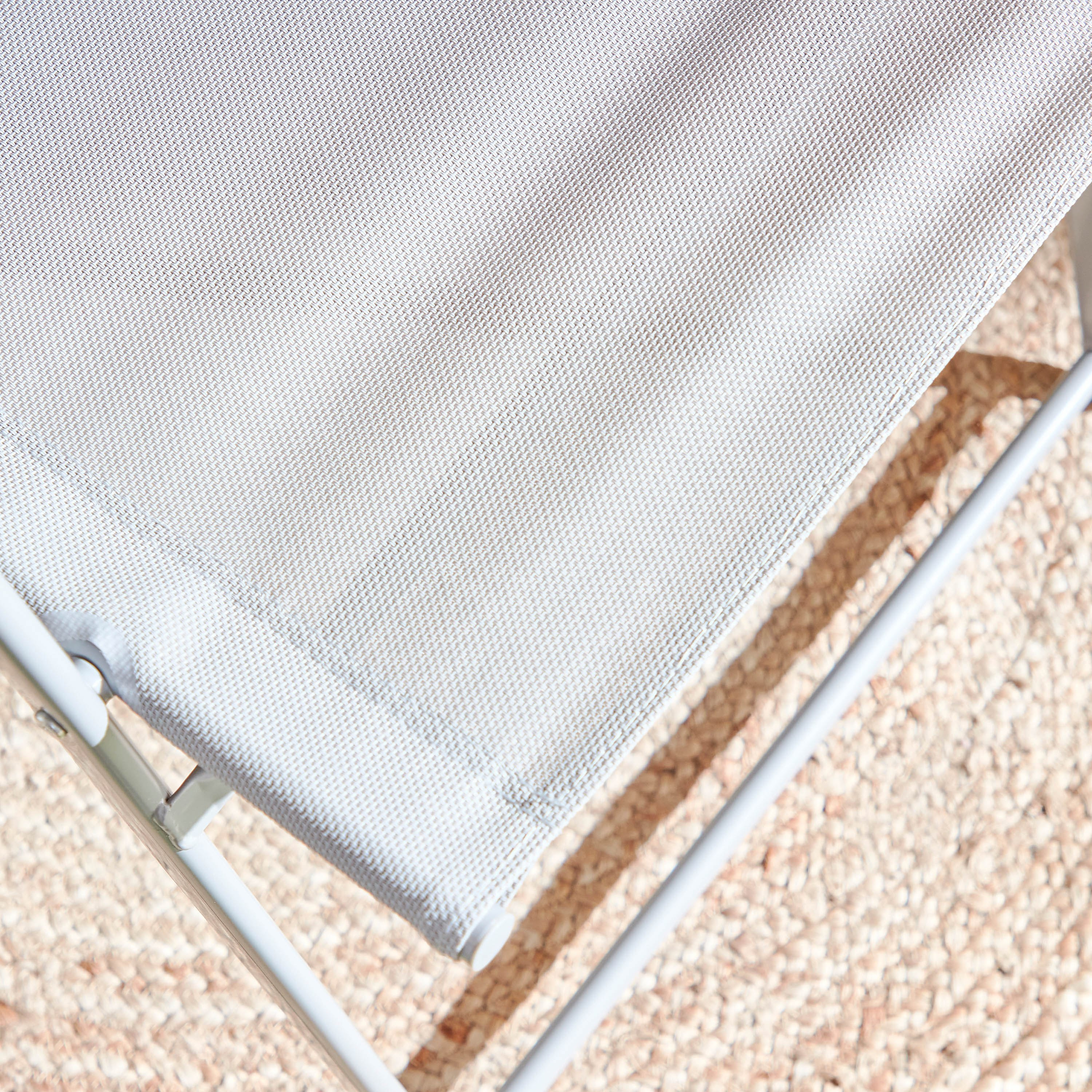 كرسي للجلسات الخارجية من فيرا كيكر-hbxfurniture-outdoor-swingsandchairs-image-8