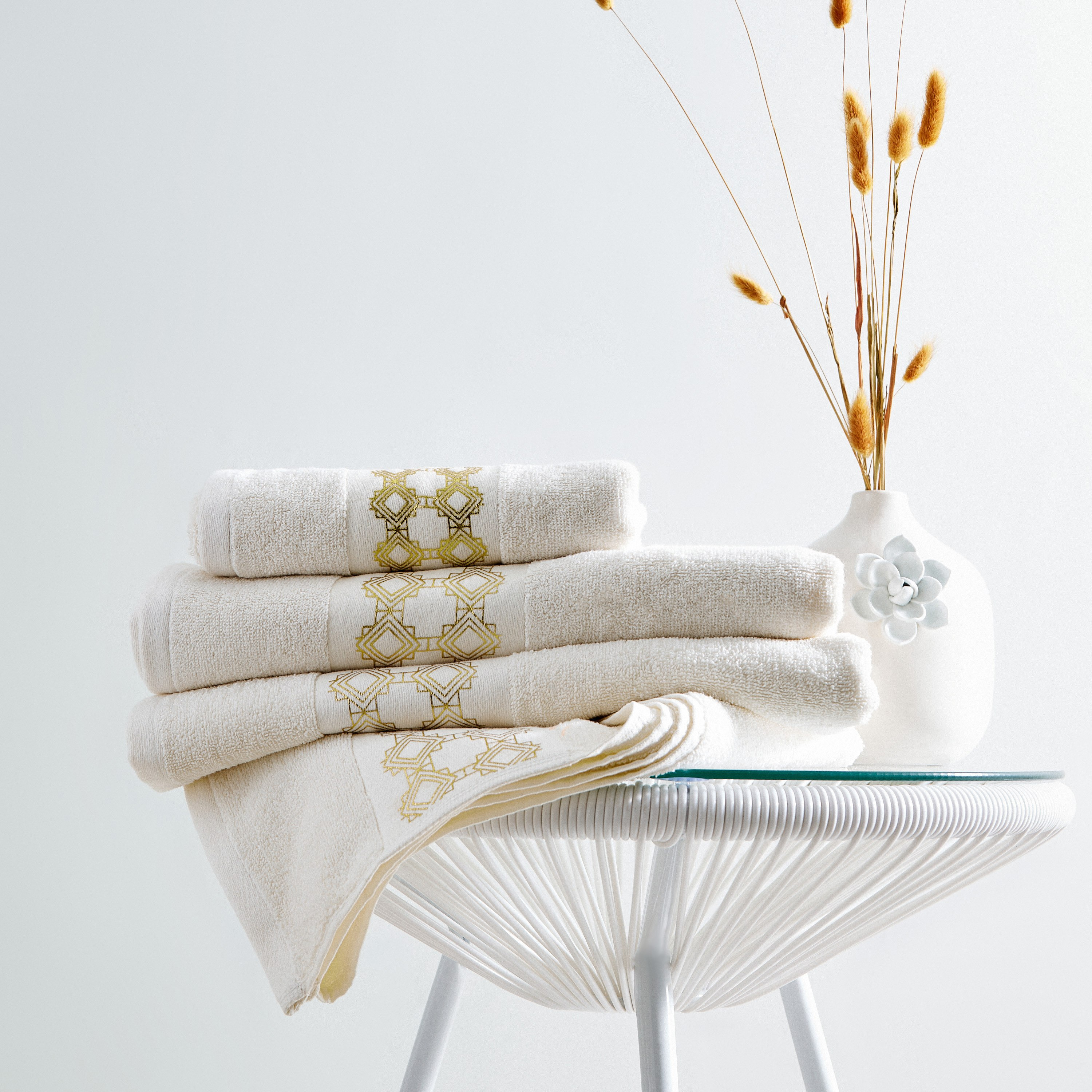 منشفة حمام قطنية بطبعات فويل من بيترا - 90x150 سم-hbxbathroom-bathroomtextiles-image-4