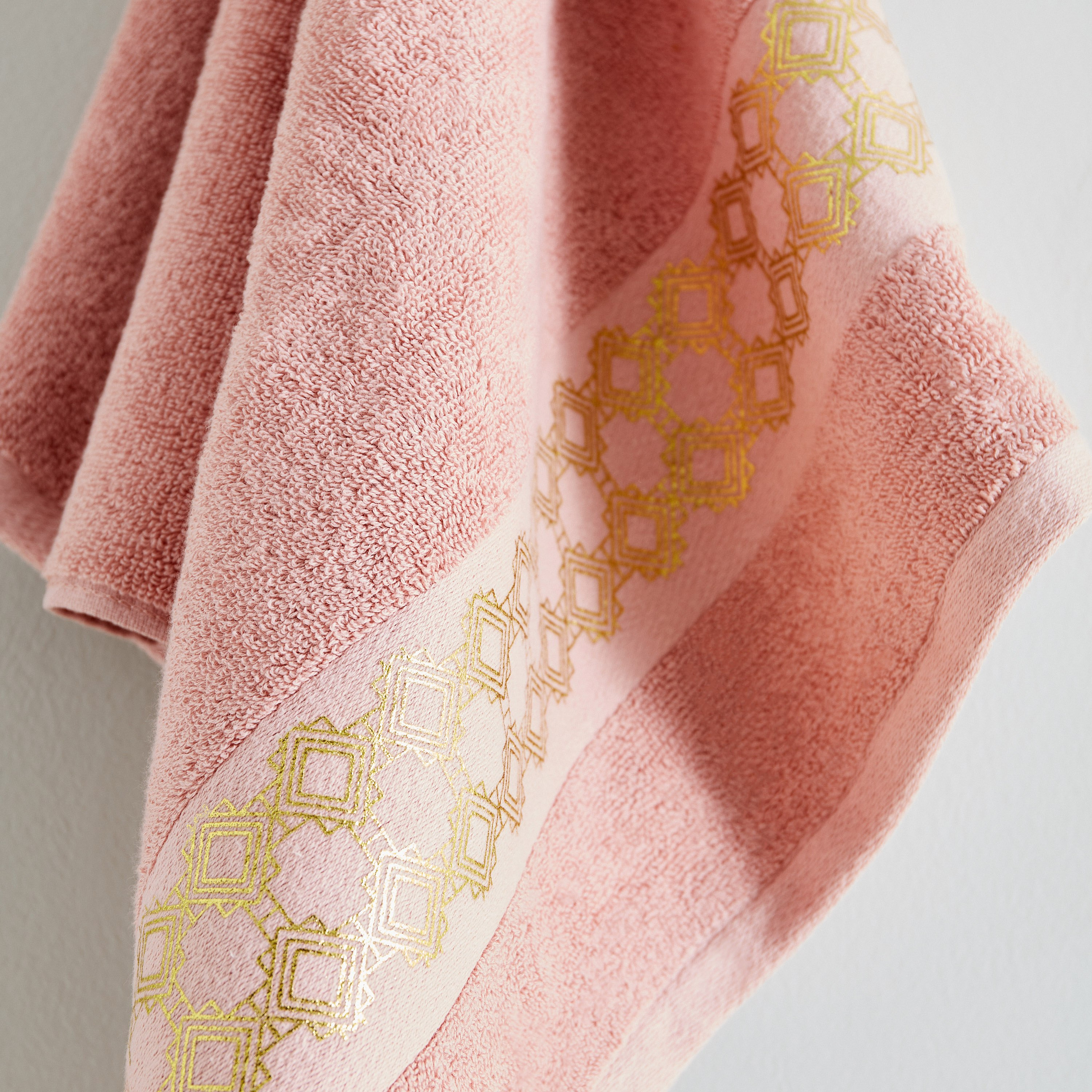 منشفة يد قطنية بطبعات فويل من بيترا - 50x90 سم-hbxbathroom-bathroomtextiles-image-2