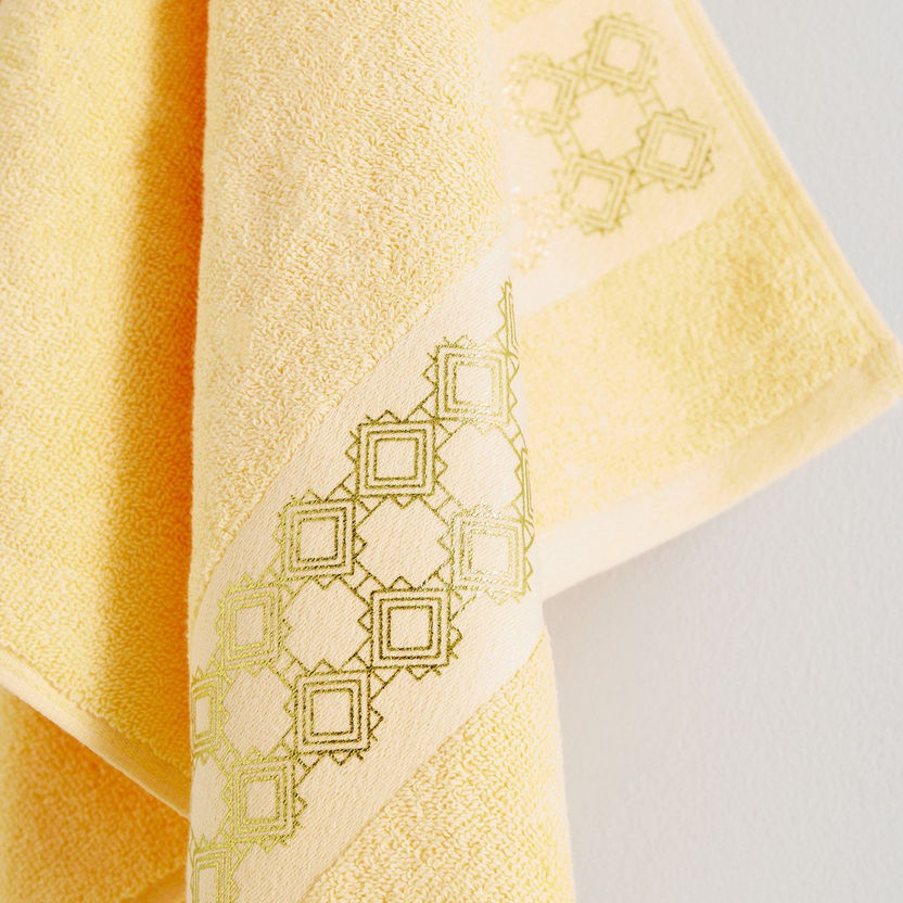 Petra Foil Printed Cotton Towel - 50x90 cm-Bathroom Textiles-image-1
