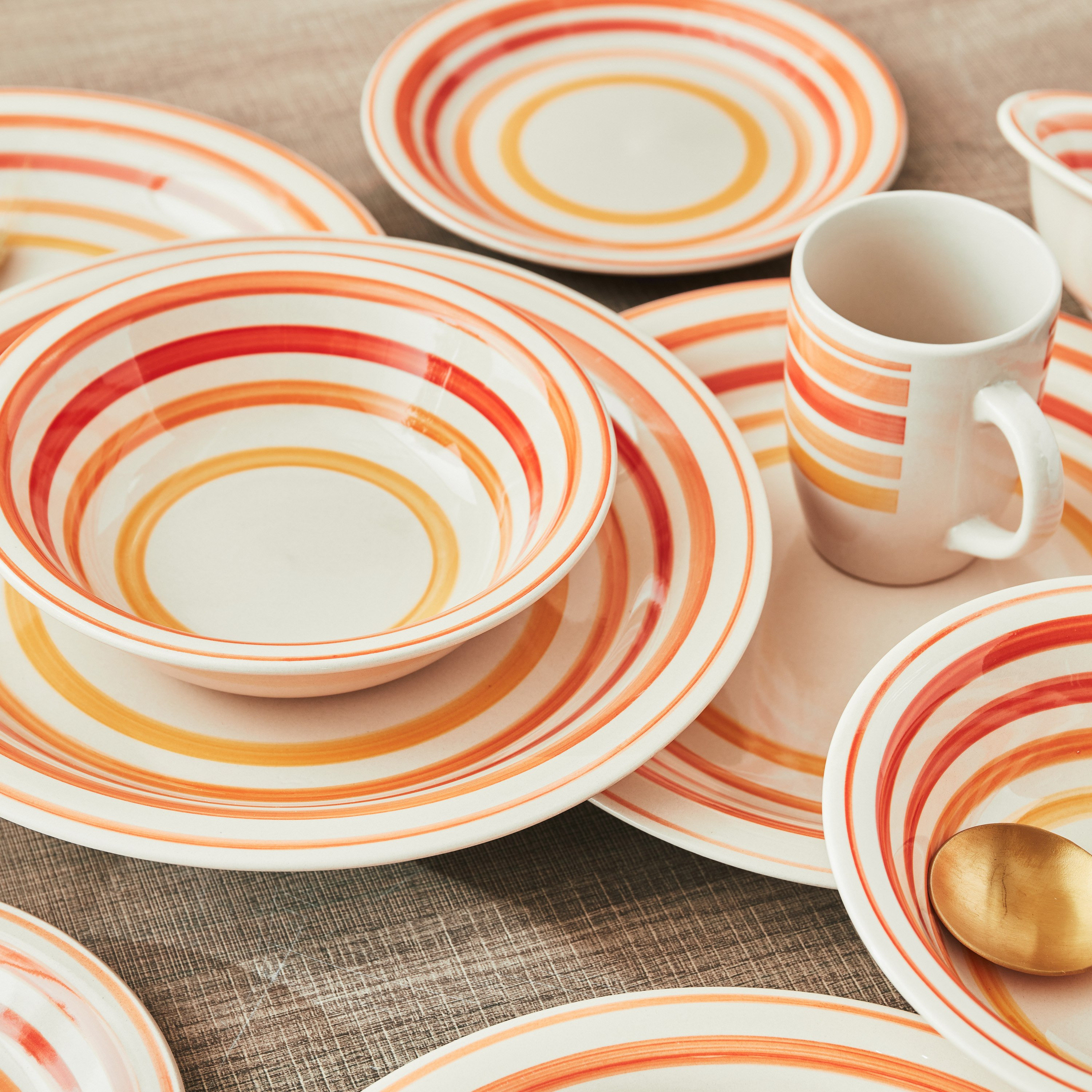 Elegant 16-Piece Stoneware Dinner Set-hbxhomeware-hbxkitchen-image-6