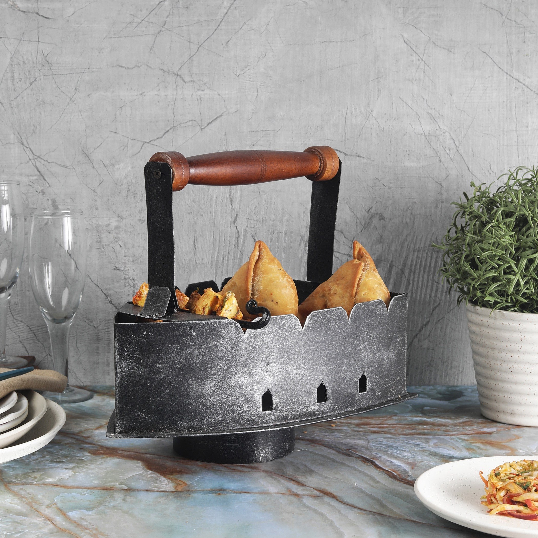 صحن تقديم شواء حديد من إندي فايب - 26.8x20.5x10.3 سم-hbxdecorandfurnishings-tabletop-serveware-image-1
