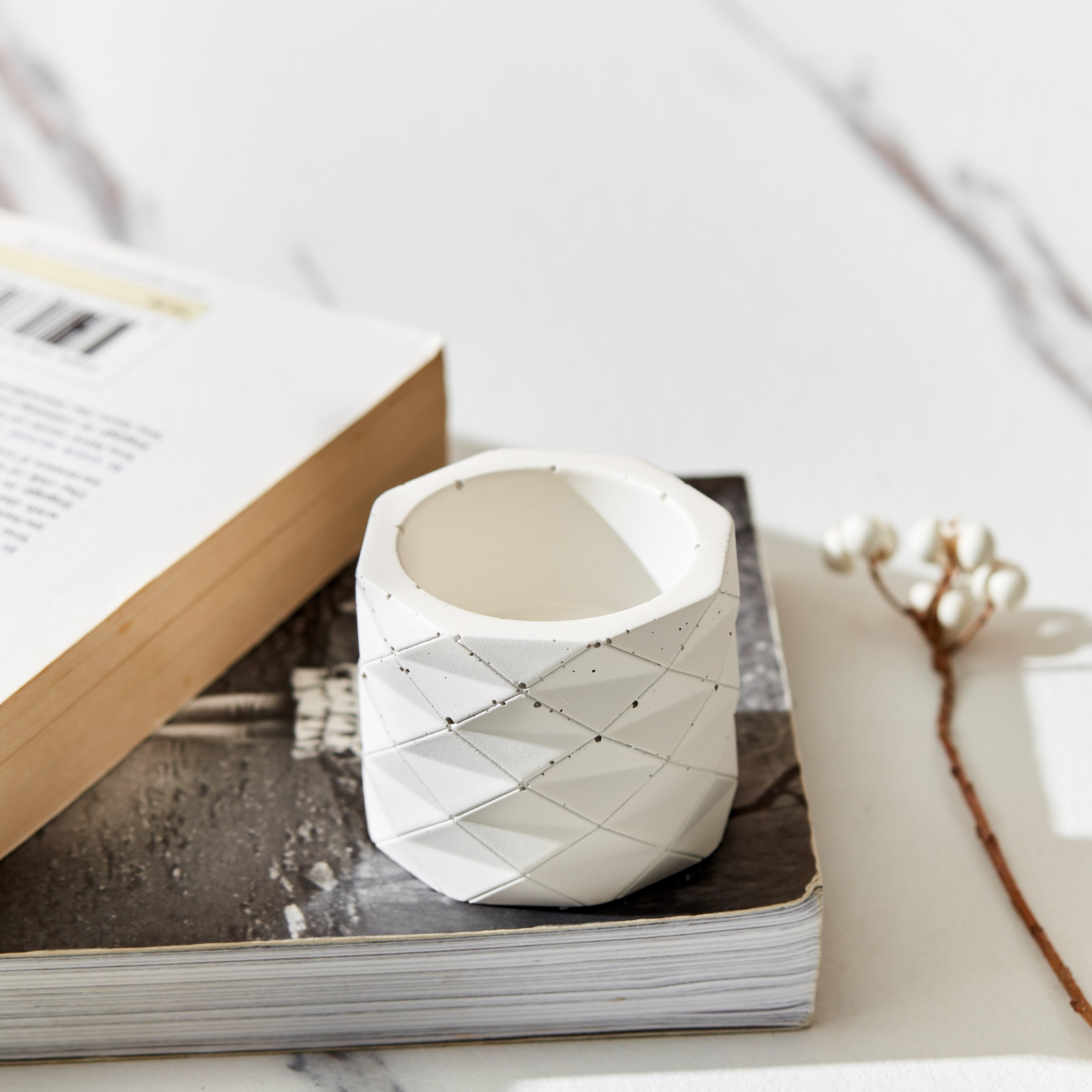 حامل شموع صغيرة مضلع ماسي من ستيرلينج - 6x6x5 سم-hbxlivingroom-decorandaccessories-candleholders-image-2