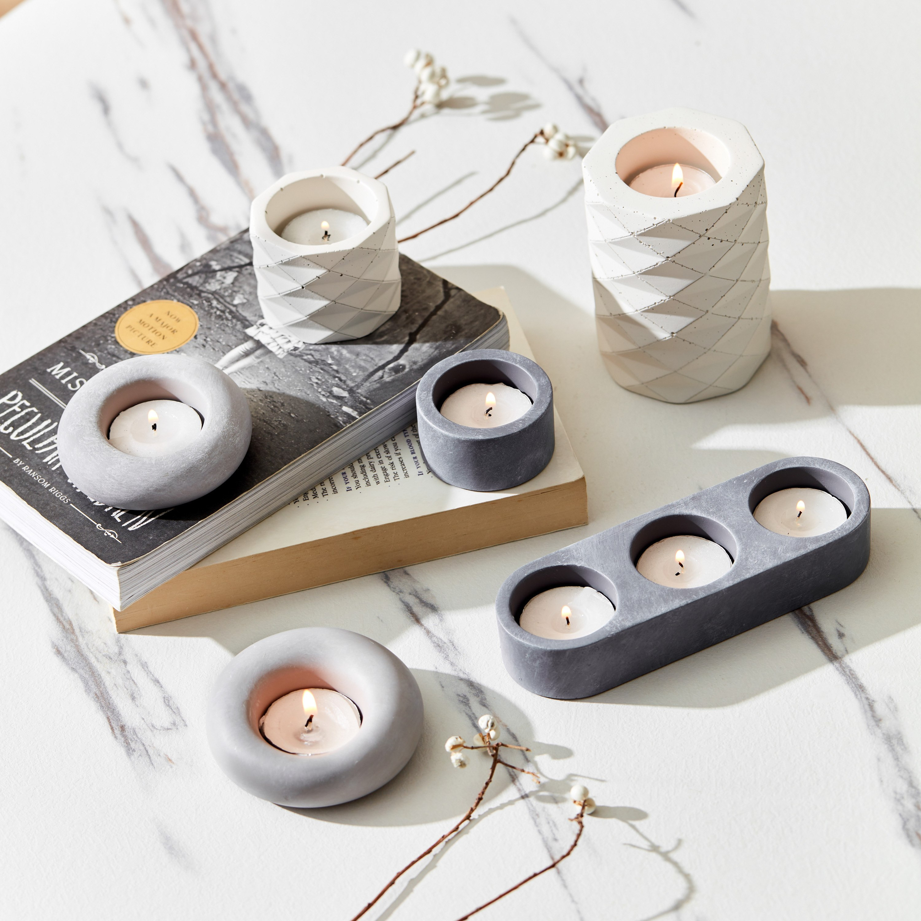 حامل شموع صغيرة مضلع ماسي من ستيرلينج - 8x8x11 سم-hbxlivingroom-decorandaccessories-candleholders-image-4