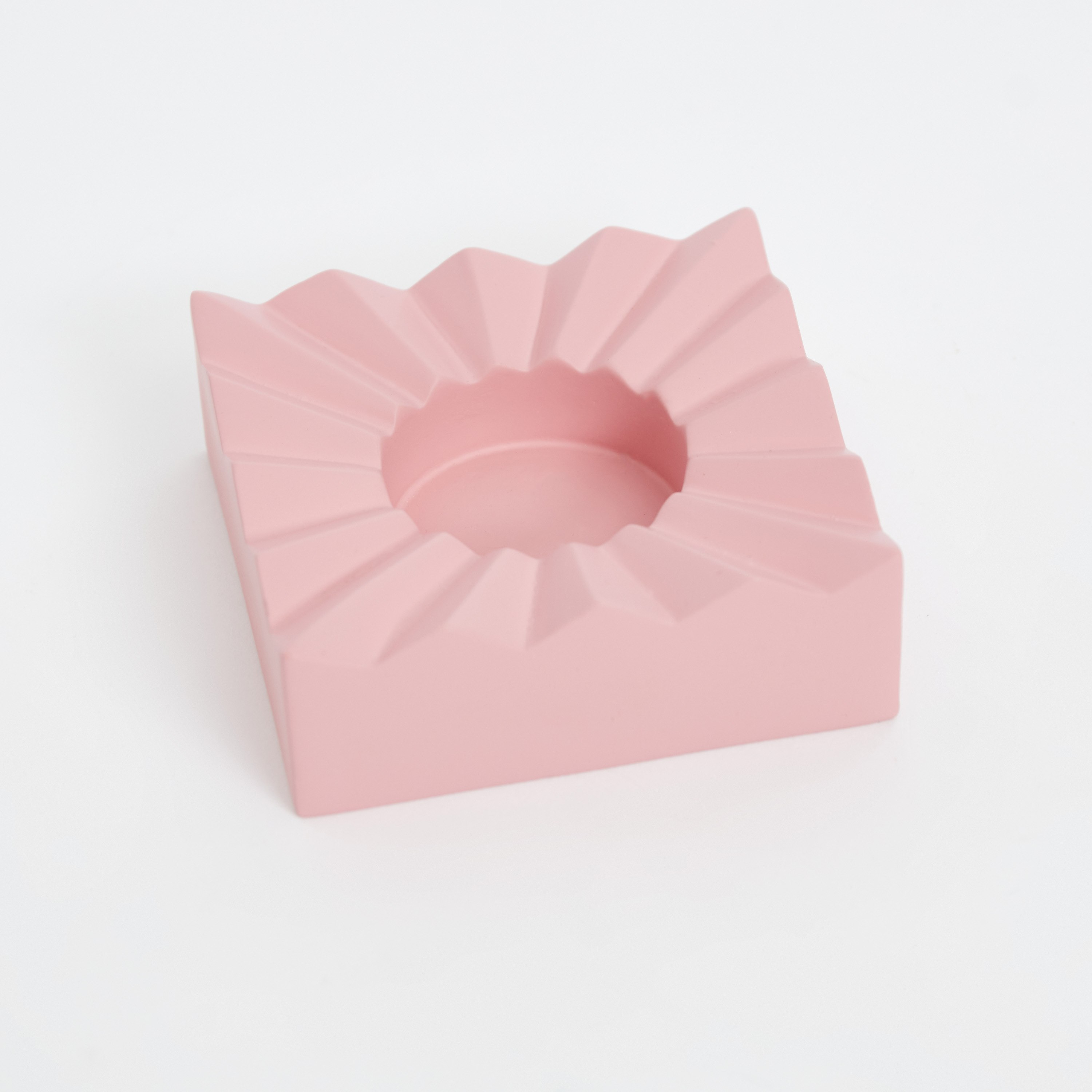 حامل شموع مربع بتصميم مموج من ستريلينج - 8x8x3 سم-PROMO_HB_AE_B2G2_011025-image-5