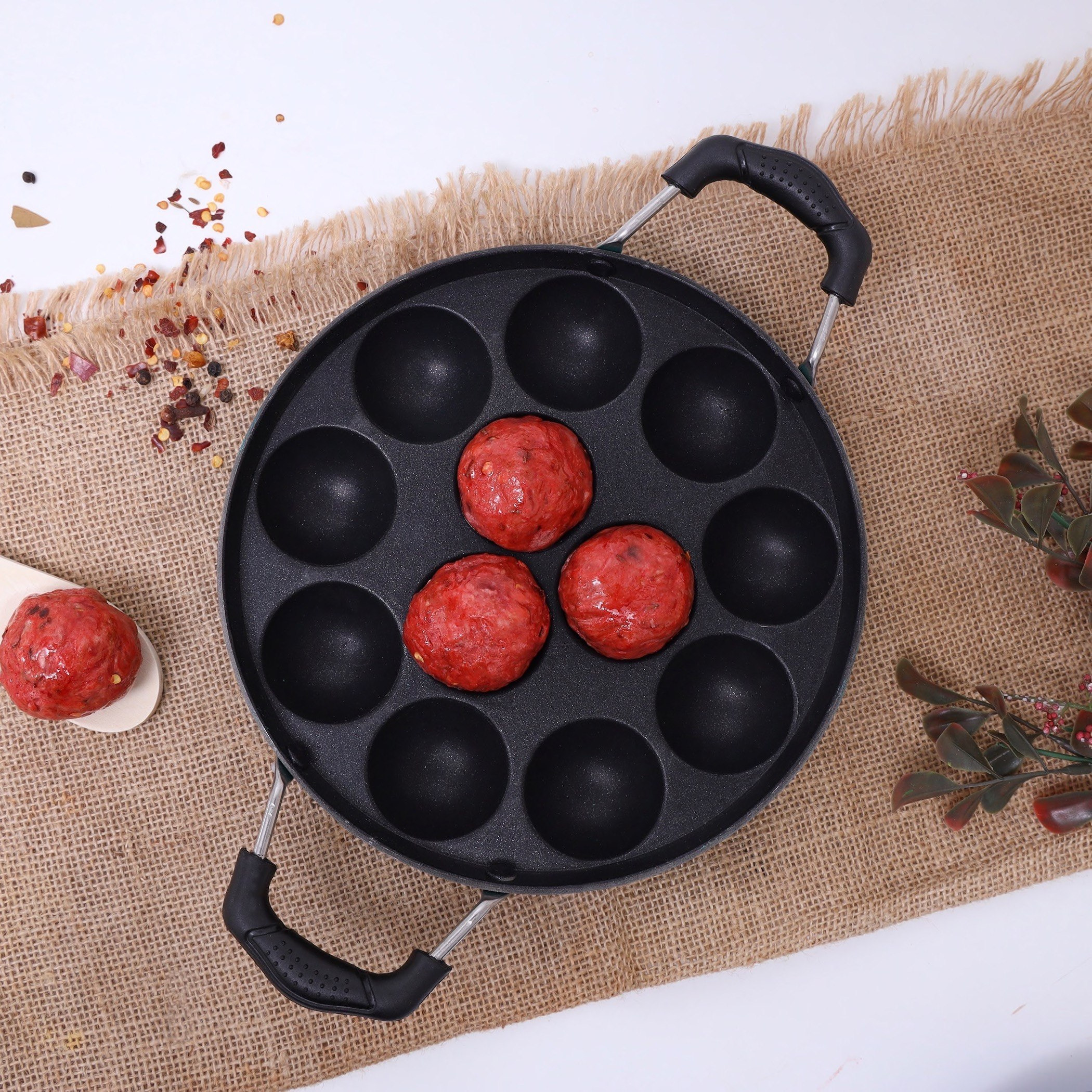 مقلاة أباكارا غير قابلة للالتصاق بـ 12 فتحة من رويال-hbxkitchen-kitchenware-foodpreparation-image-1