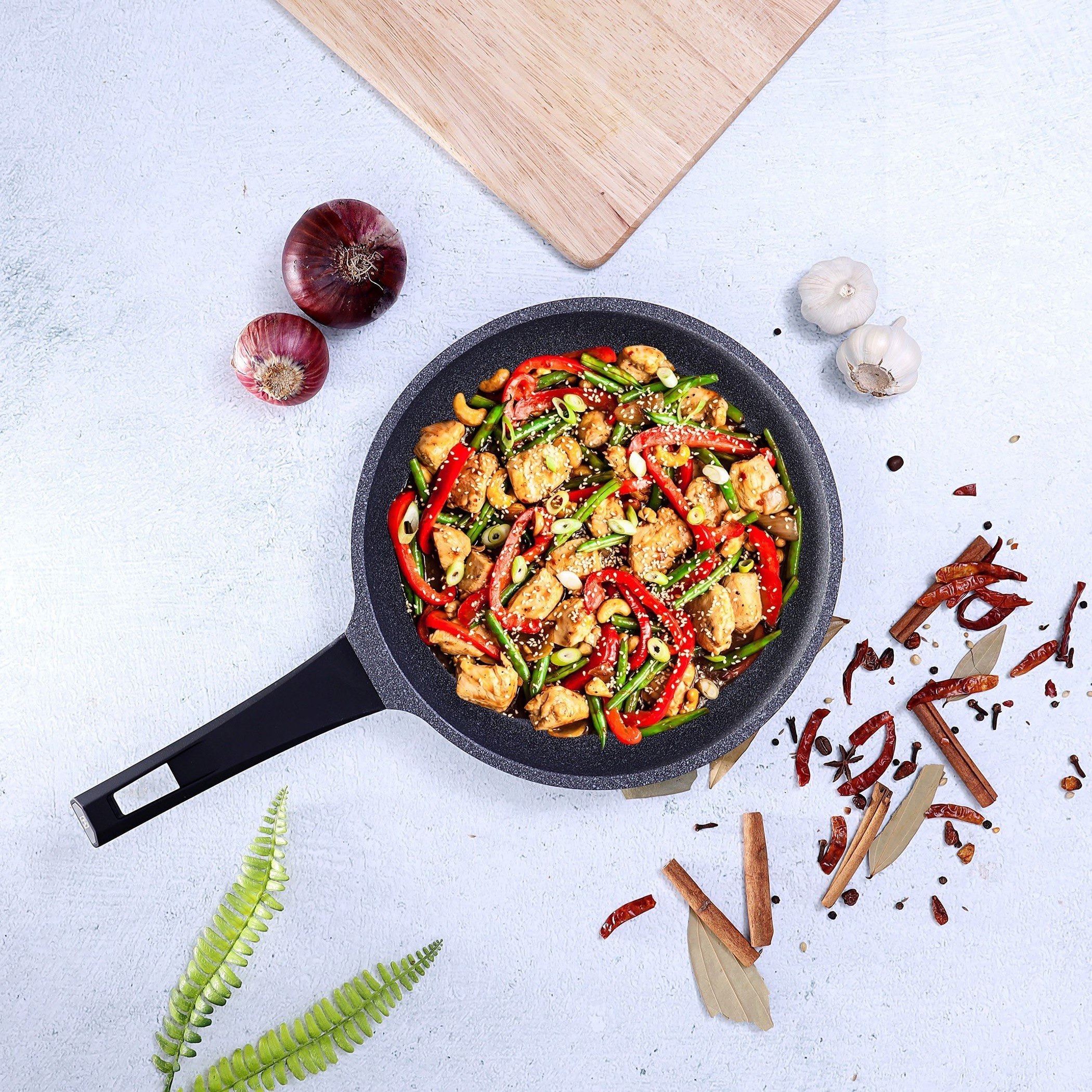 Royal Die Cast Aluminium Frypan - 24 cm-hbxkitchen-kitchenware-foodpreparation-image-1