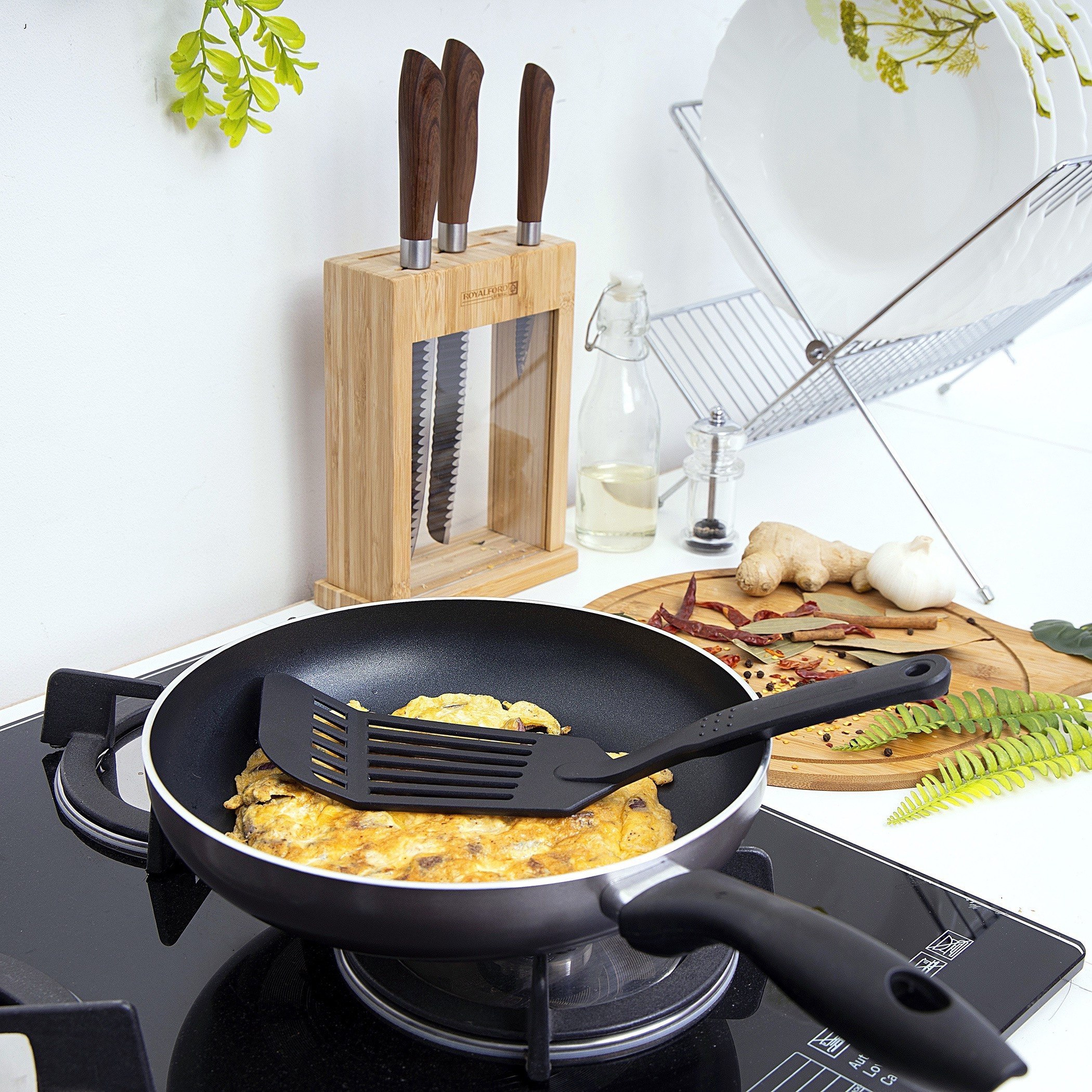ملعقة نايلون مسطحة بفتحات من رويال - 32x8 سم-hbxhomeware-hbxkitchen-image-4