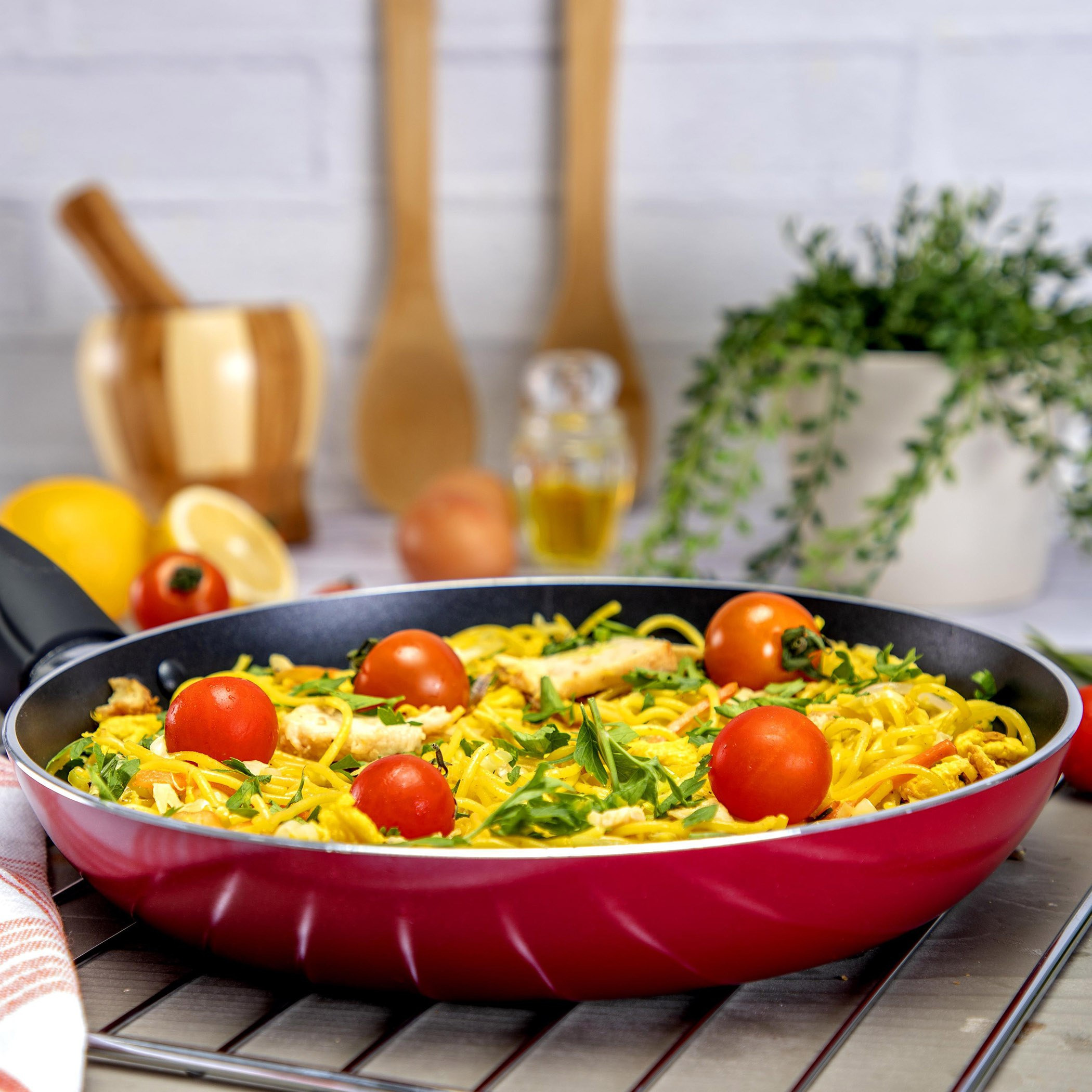 مقلاة غير قابلة للالتصاق من رويال - 24 سم-hbxhomeware-hbxkitchen-image-1