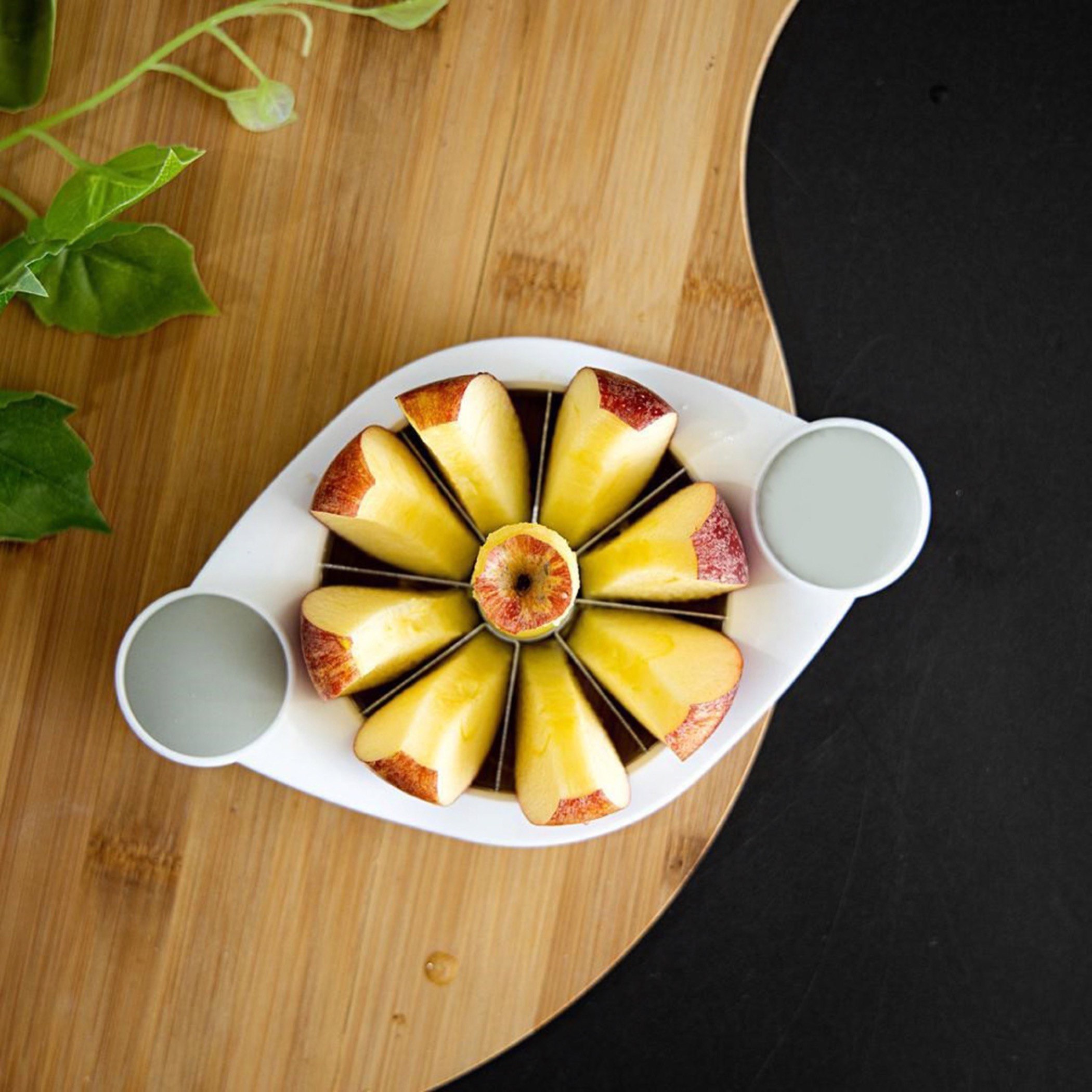 قطاعة تفاح من رويال - 18.4x11.4x3.2 سم-hbxhomeware-hbxkitchen-image-1