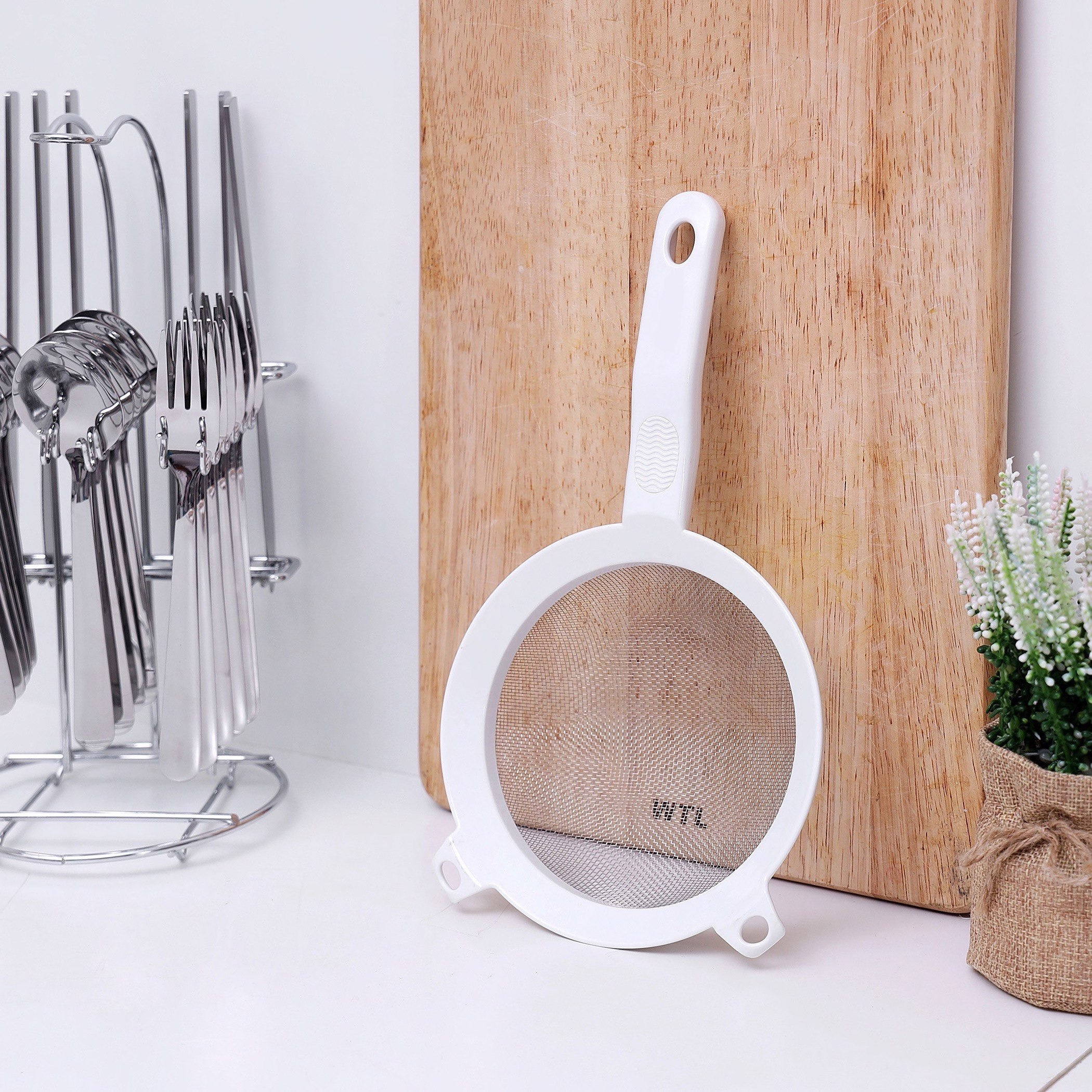 Royal Strainer - 17.5 cm-hbxhomeware-hbxkitchen-image-1