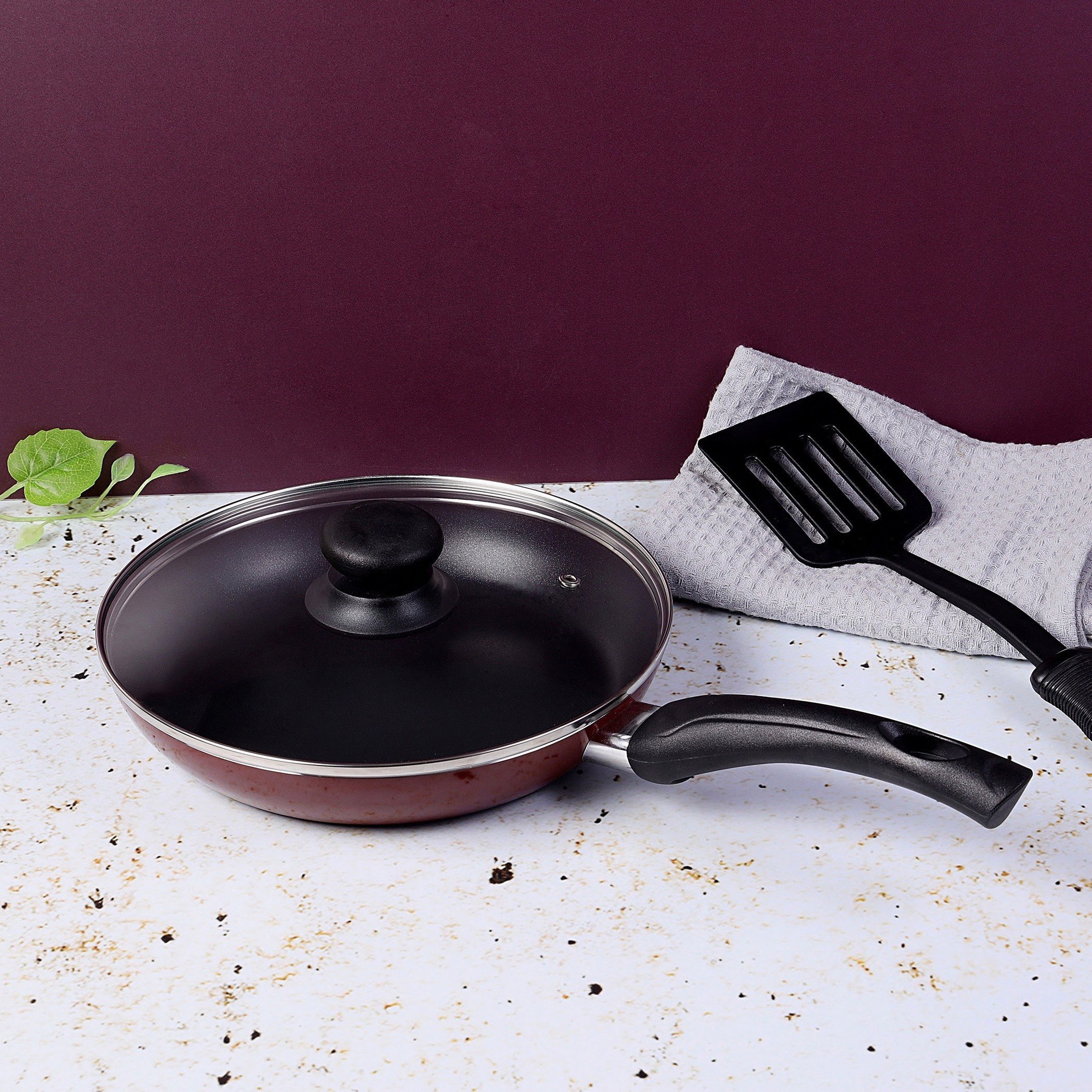 مقلاة بغطاء من رويال - 24 سم-hbxkitchen-kitchenware-foodpreparation-image-1