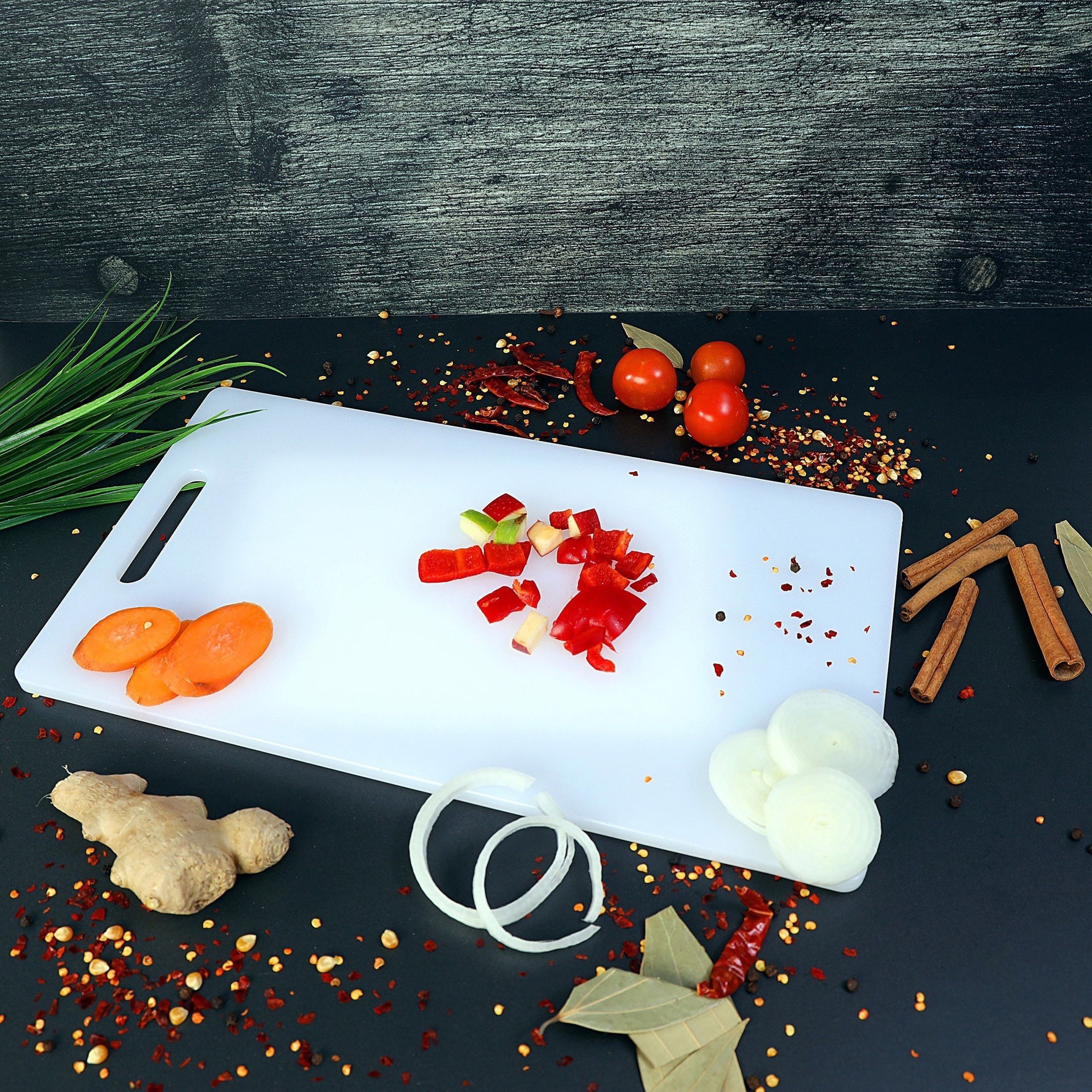 لوح تقطيع من رويال - 44x25x1.5 سم-hbxkitchen-kitchenware-foodpreparation-image-1
