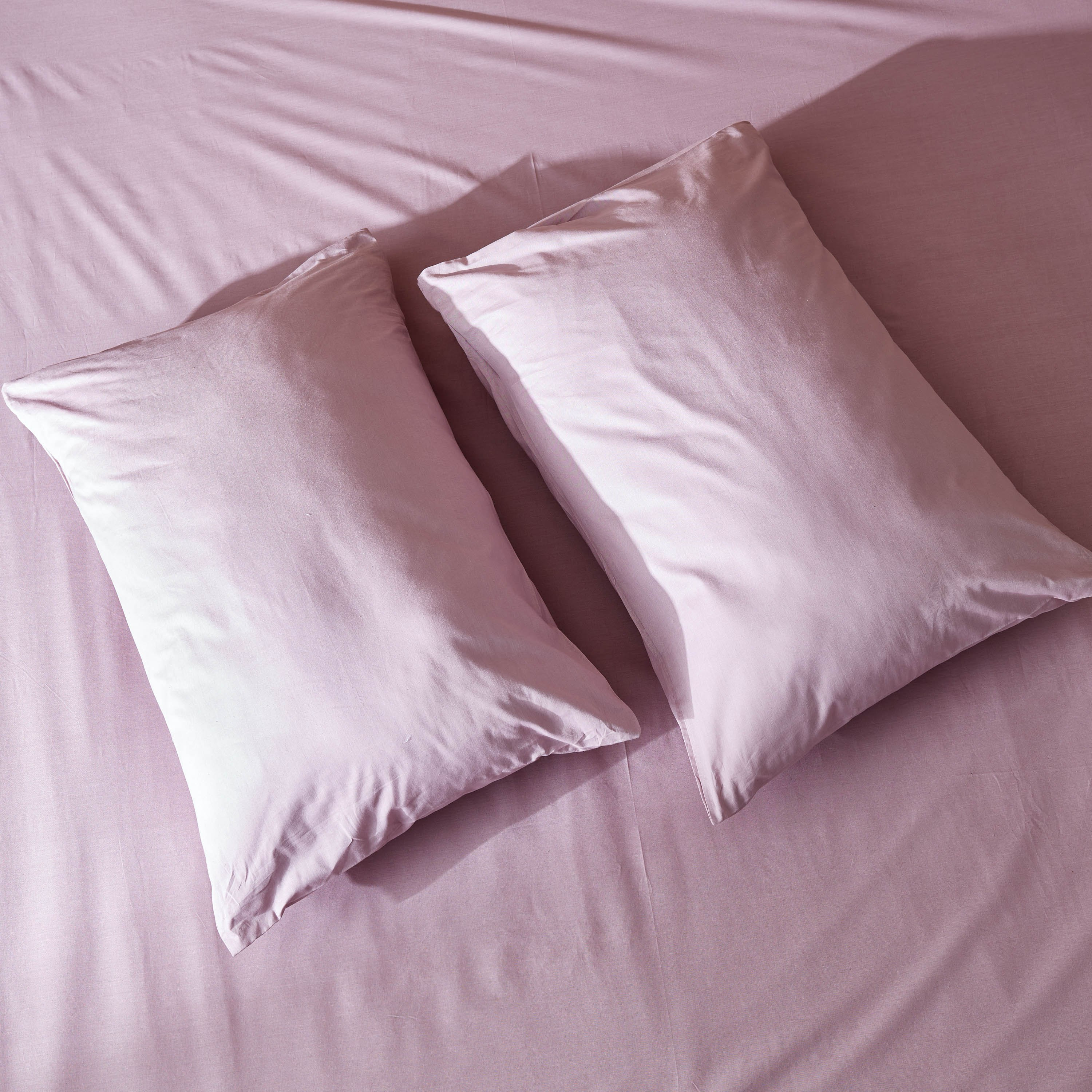 طقم غطاء وسادة قطن سادة قطعتين من ويلينجتون- 50x75 سم-hbxhomeware-hbxbedroom-image-2