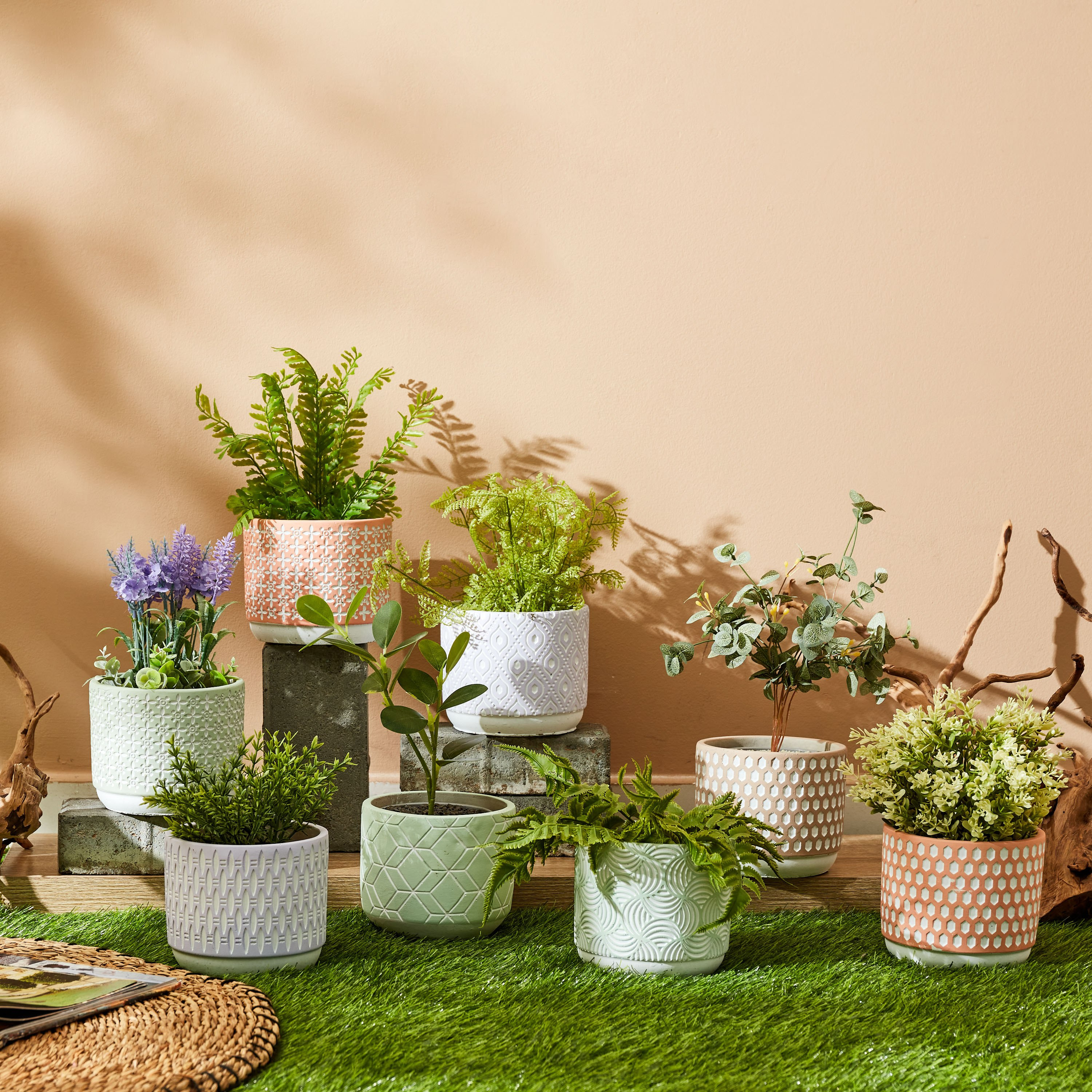 إناء حديقة من الإسمنت بنقوش منقطة من أوليف - 14x14x12 سم-hbxdecorandfurnishings-homeaccessories-artificialflowersandplants-image-4