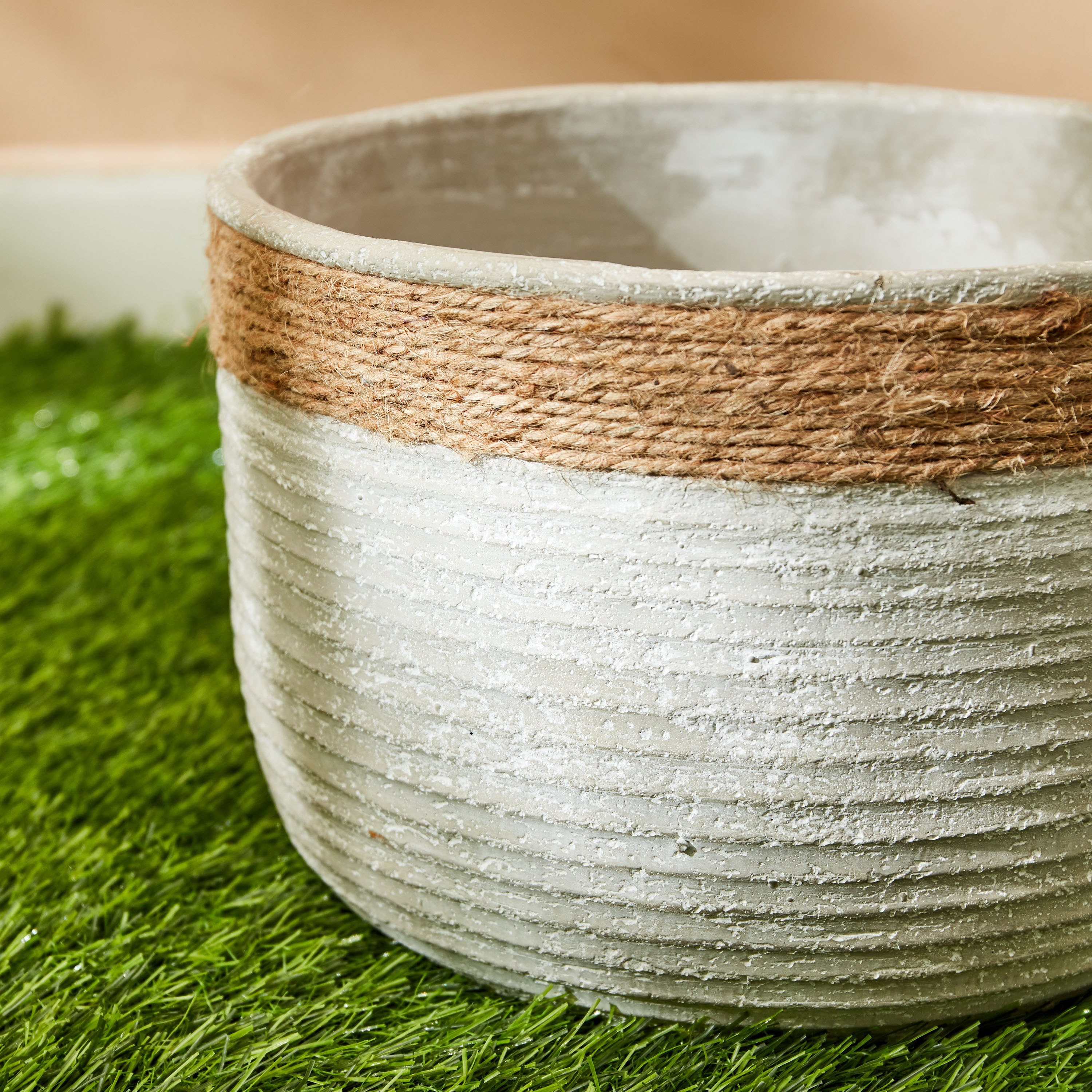 Olive Cement Garden Pot with Rope - 26x26x18 cm-hbxdecorandfurnishings-homeaccessories-artificialflowersandplants-image-3