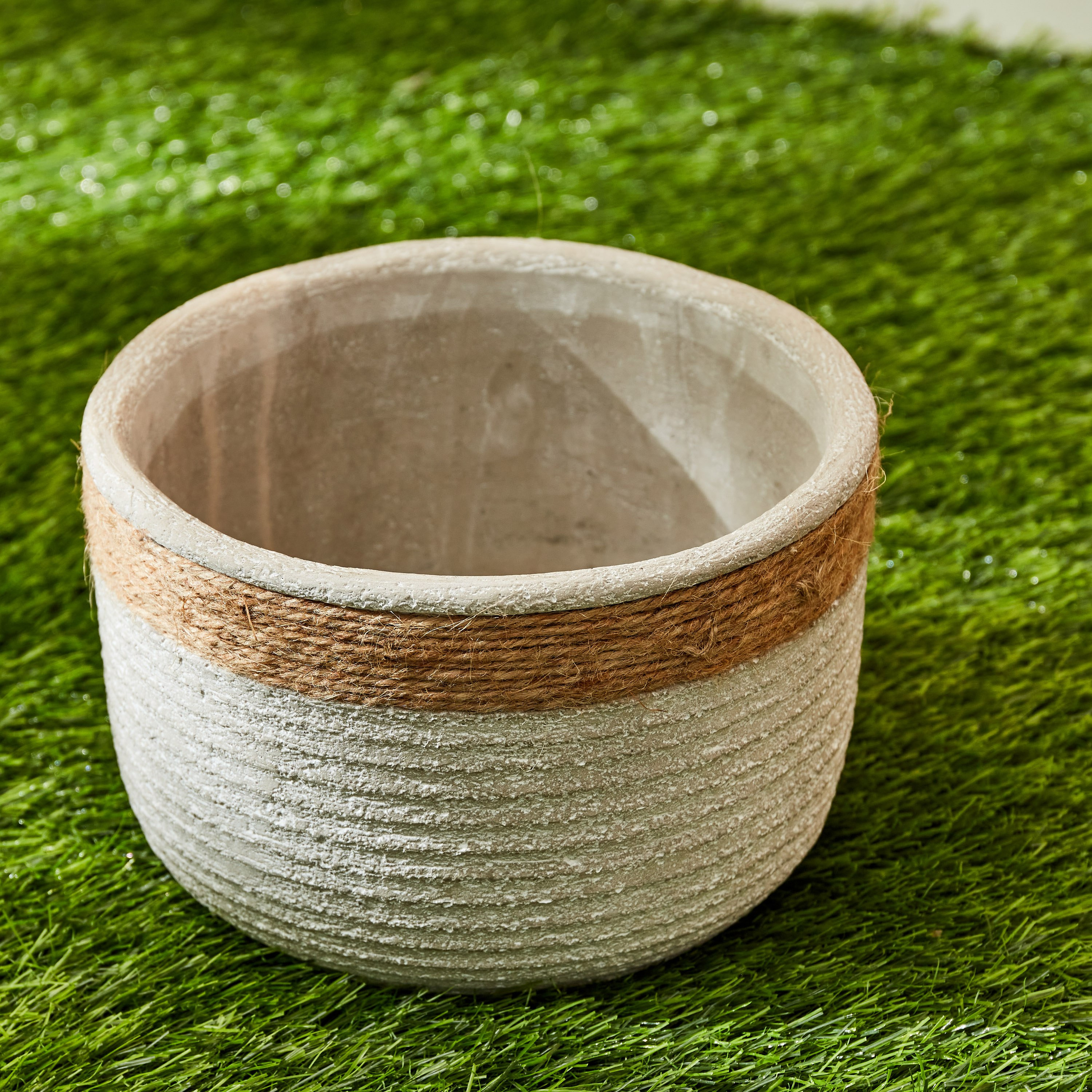 Olive Cement Garden Pot with Rope - 20x20x13 cm-hbxdecorandfurnishings-homeaccessories-artificialflowersandplants-image-2