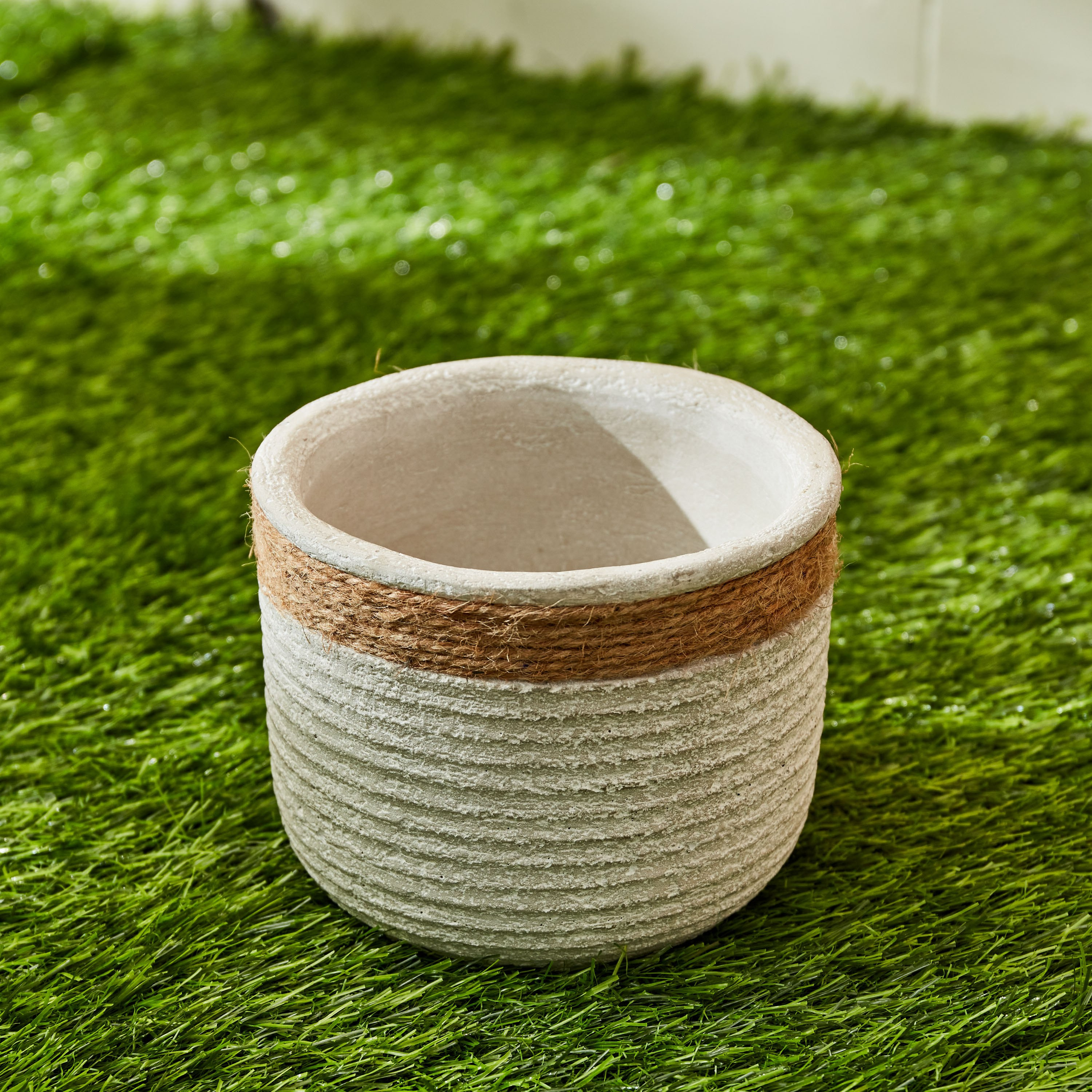 Olive Cement Garden Pot with Rope - 14x14x12 cm-hbxdecorandfurnishings-homeaccessories-artificialflowersandplants-image-2