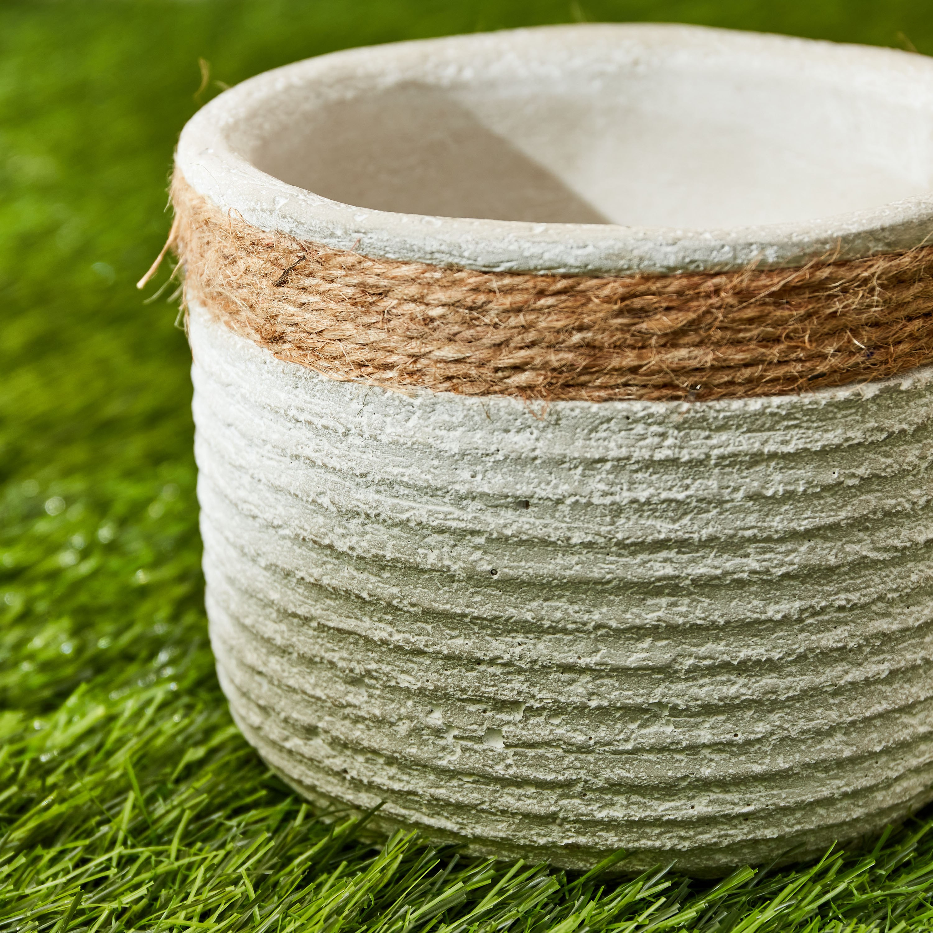 Olive Cement Garden Pot with Rope - 14x14x12 cm-hbxdecorandfurnishings-homeaccessories-artificialflowersandplants-image-3