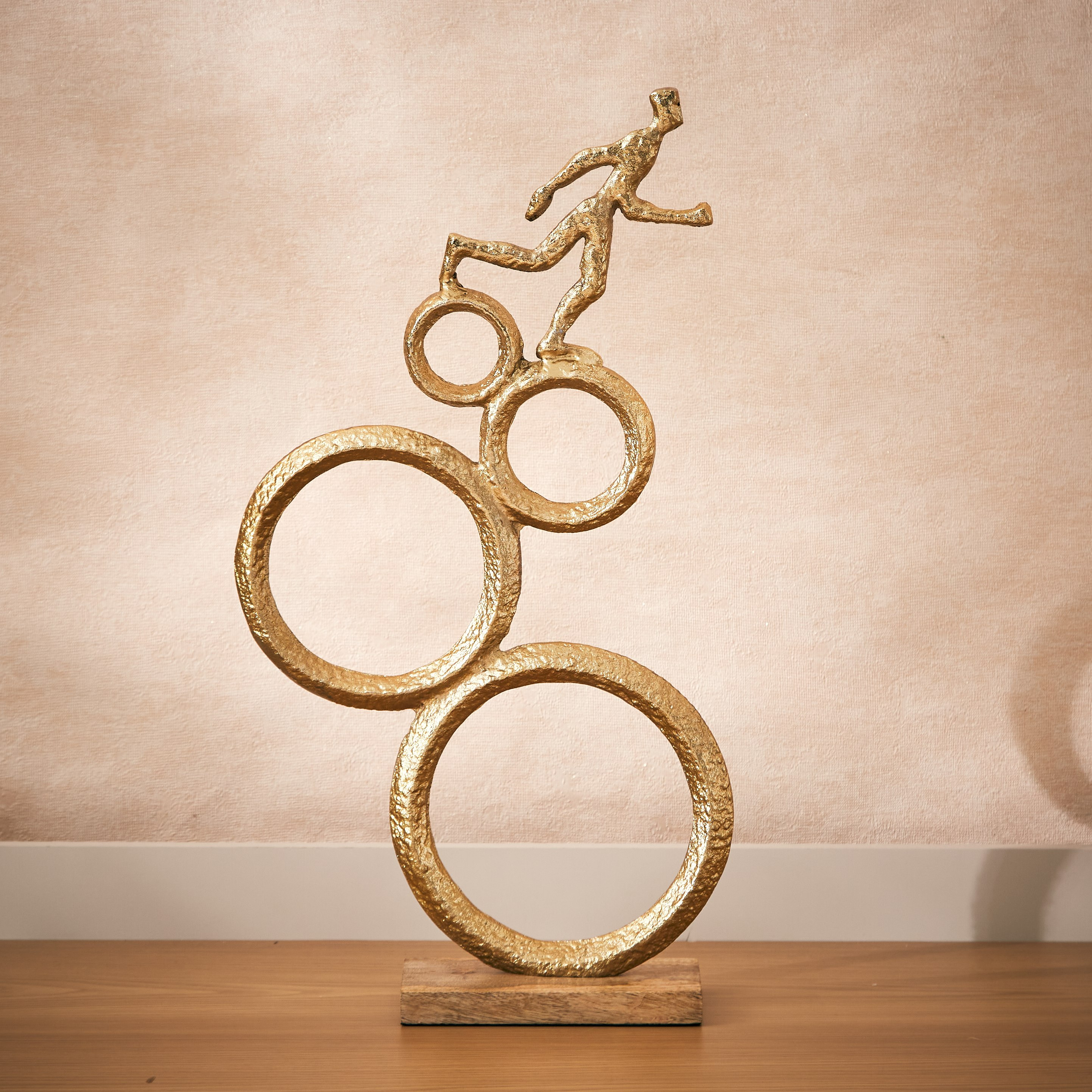 زينة ديكور معدنية من زويا - 25x9x46 سم-hbxhomeware-homedecor-figurinesandornaments-image-1