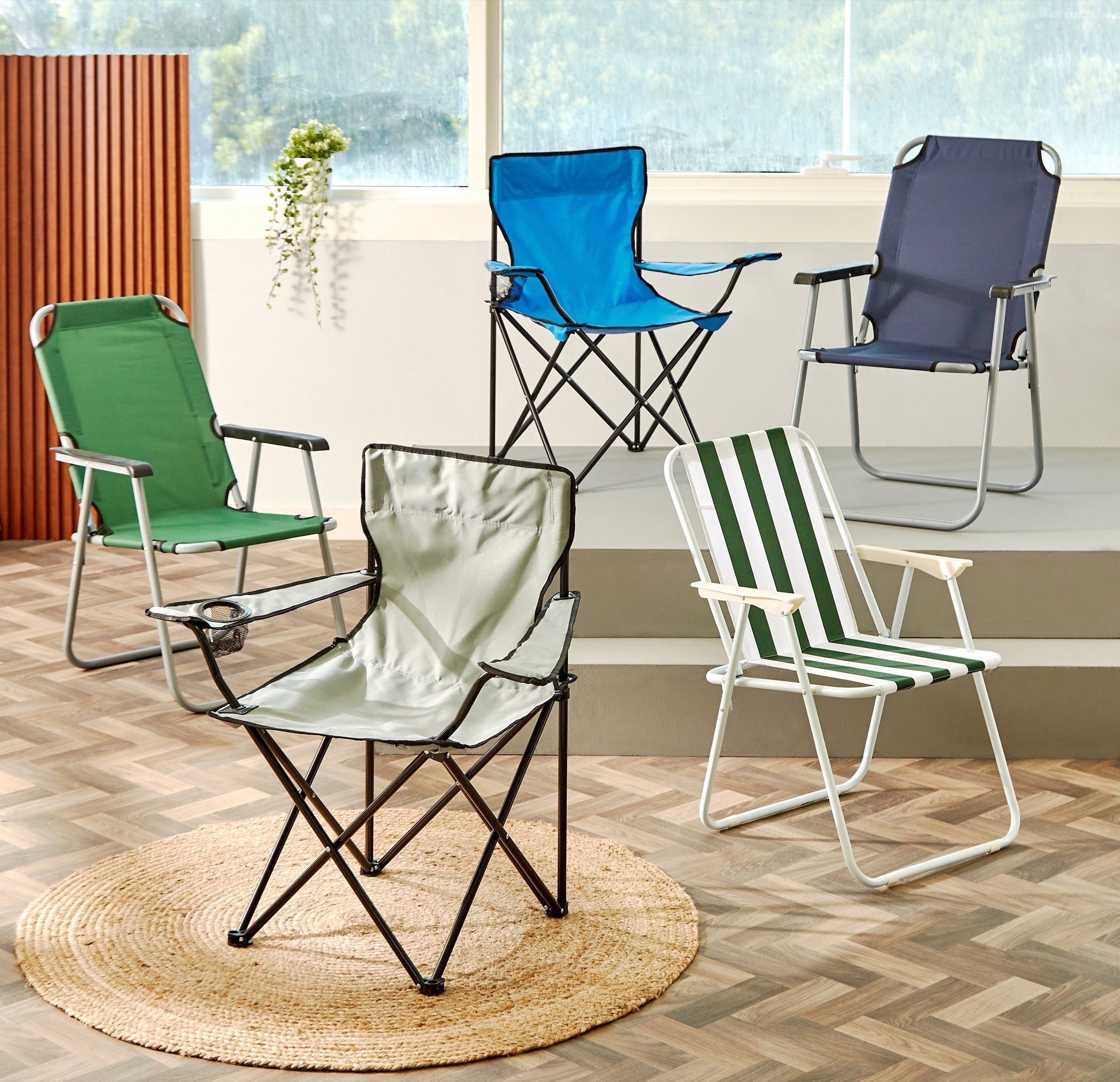 Fold up hot sale deck chairs