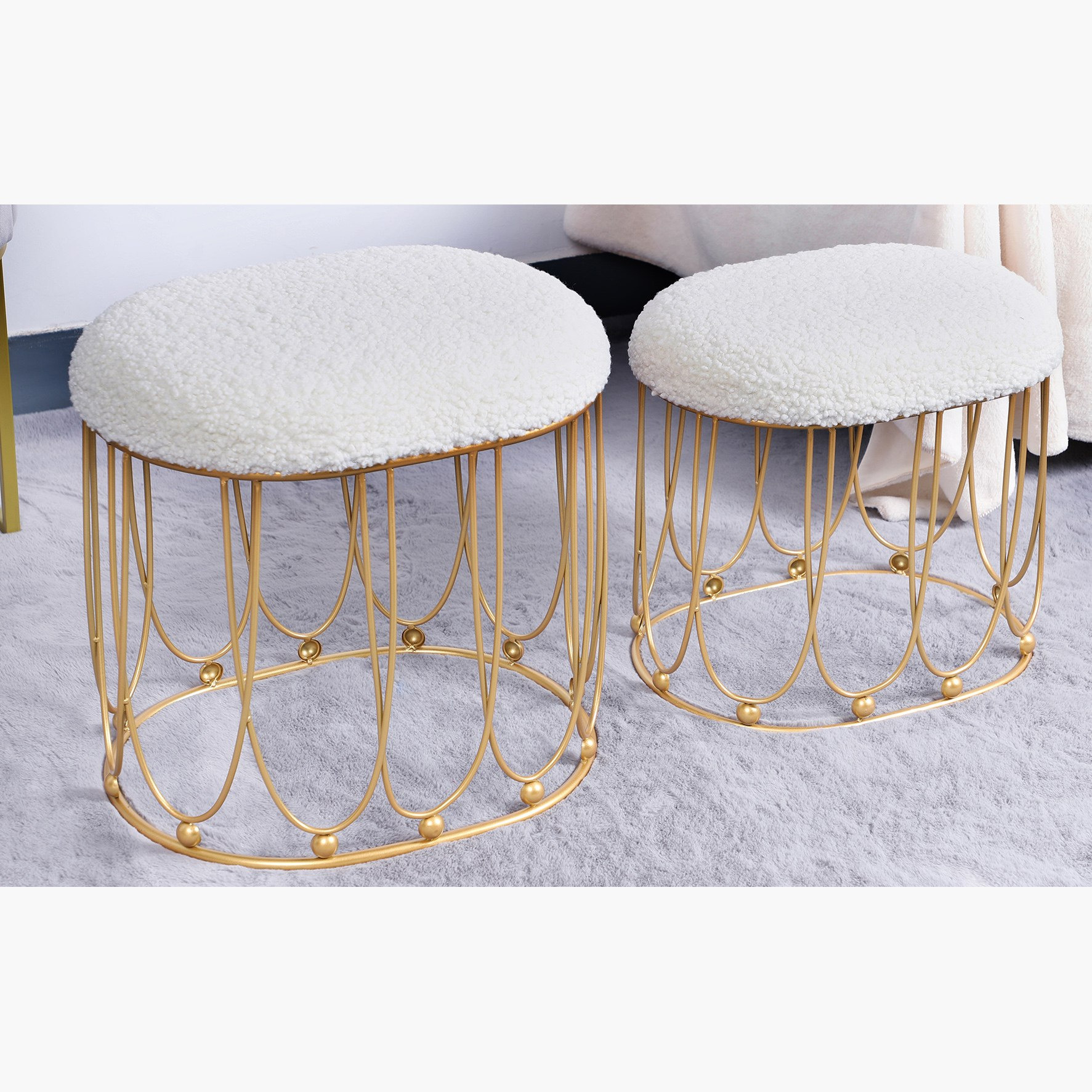 طقم مقاعد فرو من قطعتين من روزا-hbxlivingroom-sofasandarmchairs-ottomansandfootstools-image-2