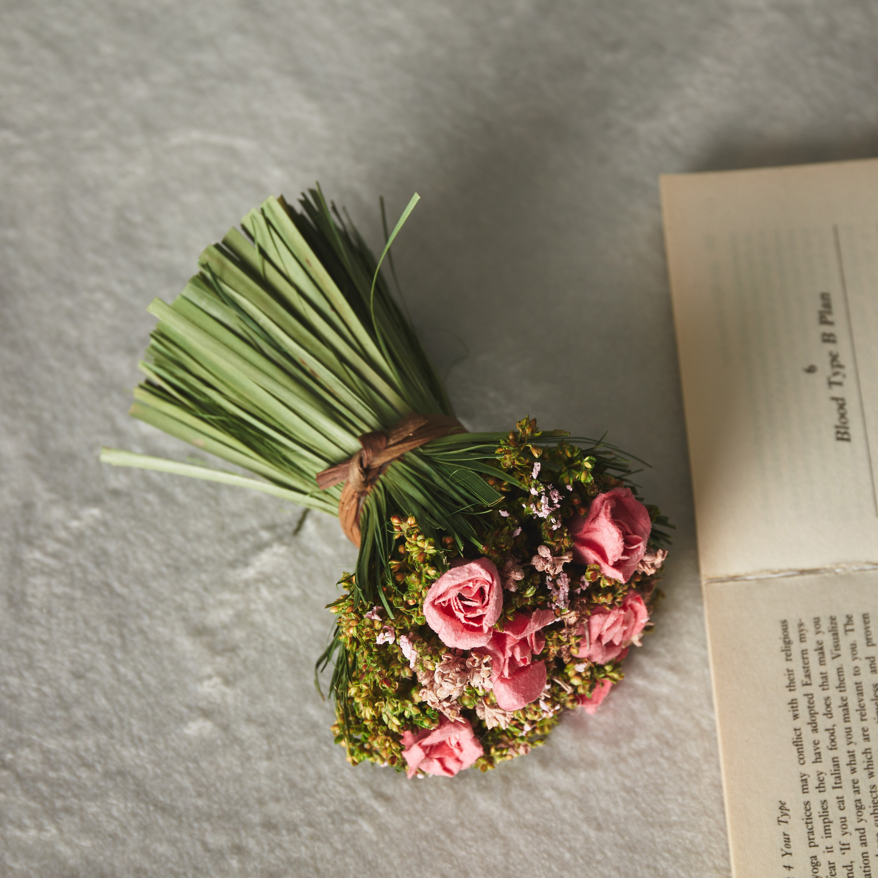 باقة وردة التوت من آريس - 10×10×14 سم-hbxdecorandfurnishings-homeaccessories-artificialflowersandplants-image-4
