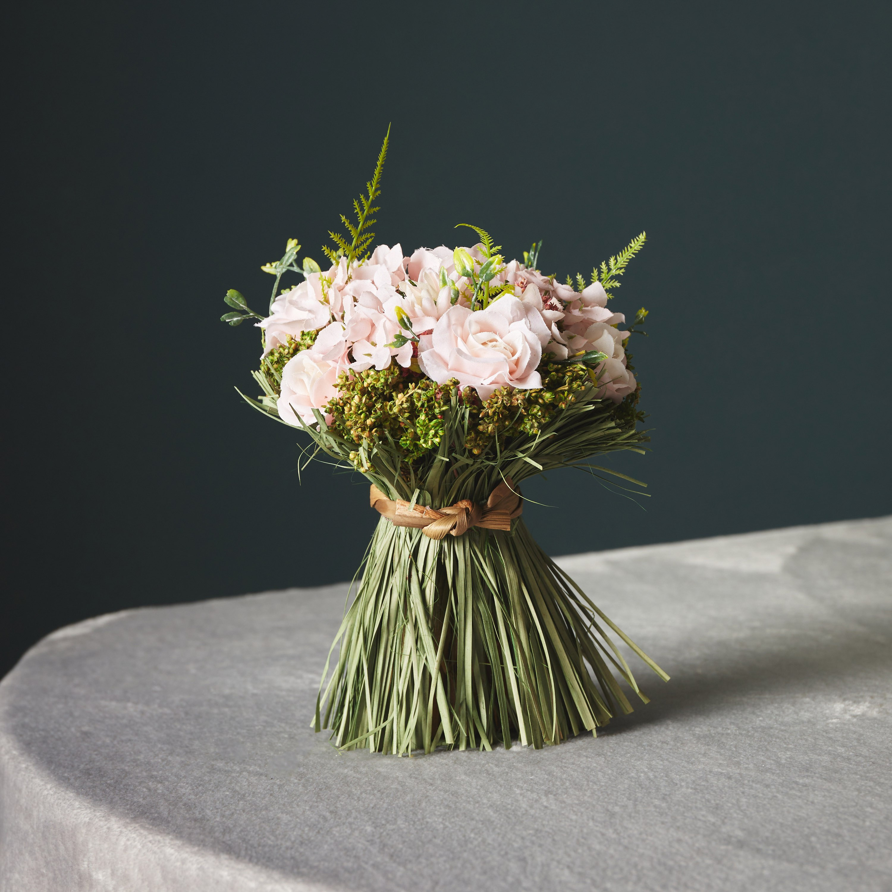 باقة زهور من آريس - 17x17x22 سم-hbxdecorandfurnishings-homeaccessories-artificialflowersandplants-image-1