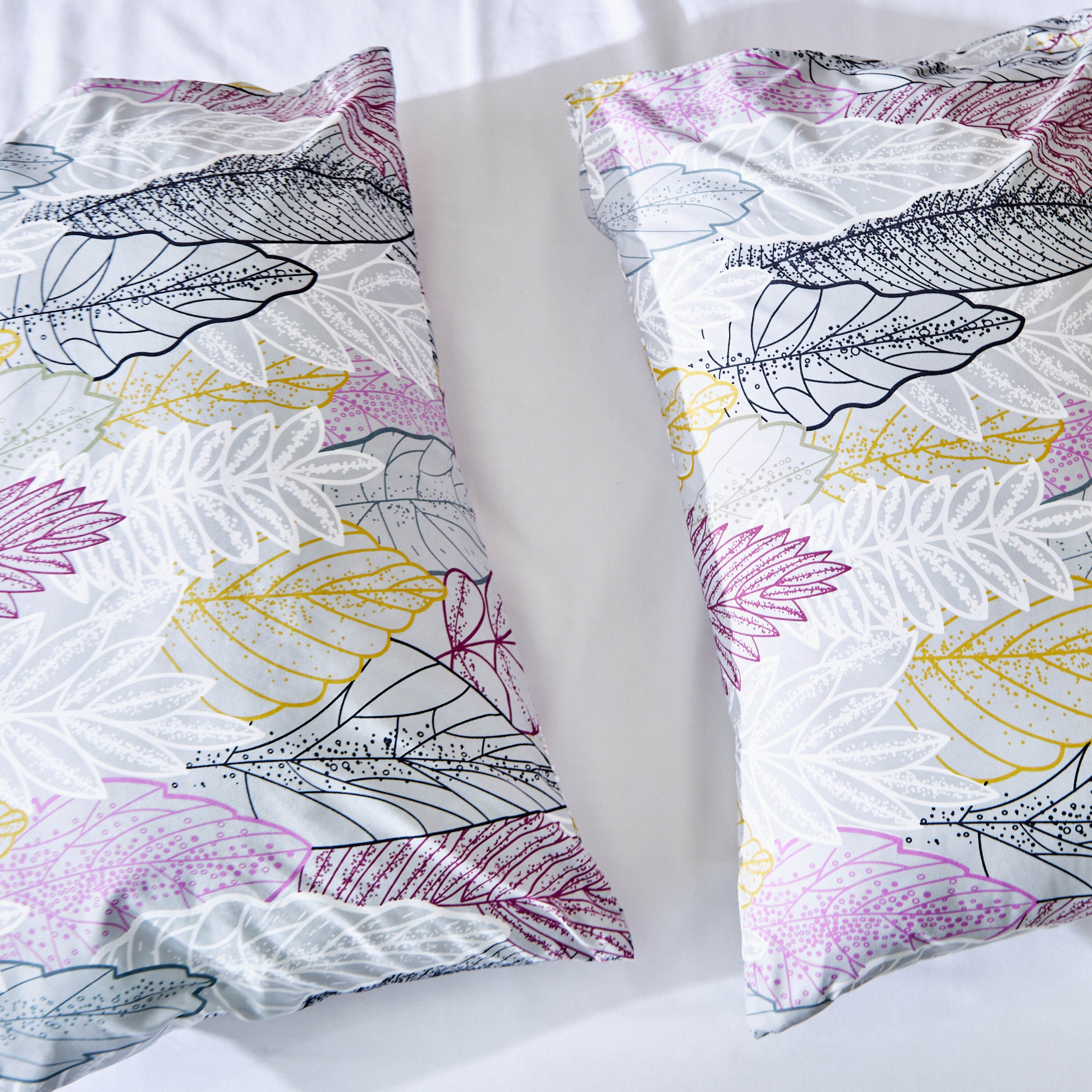طقم لحاف كوين ألياف دقيقة 3 قطع من فلورا سينيا - 200x240 سم-hbxhomeware-hbxdecorandfurnishings-image-4
