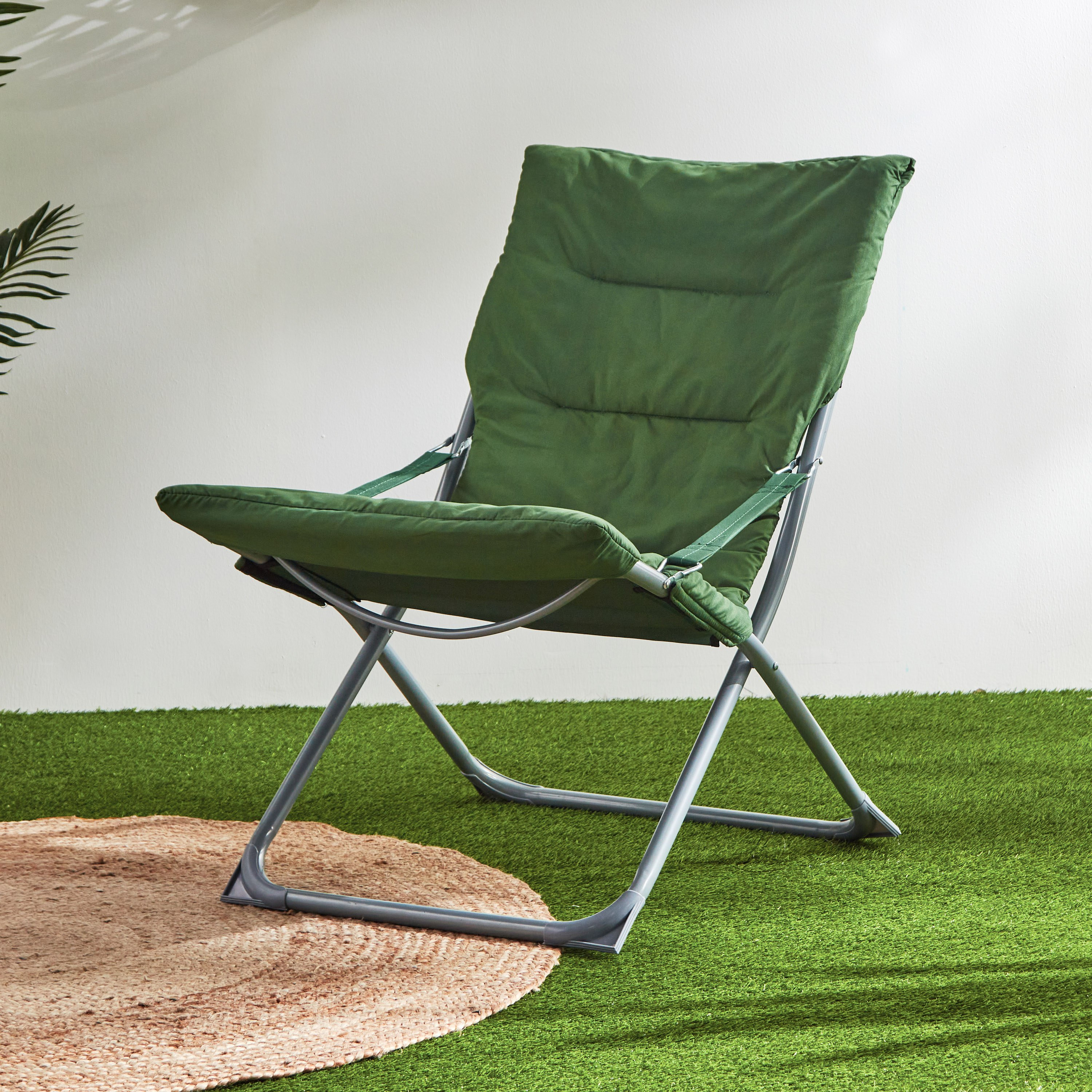 كرسي بمساند ذراعين للجلسات الخارجيّة من فيرا تارو-hbxfurniture-outdoor-swingsandchairs-image-2