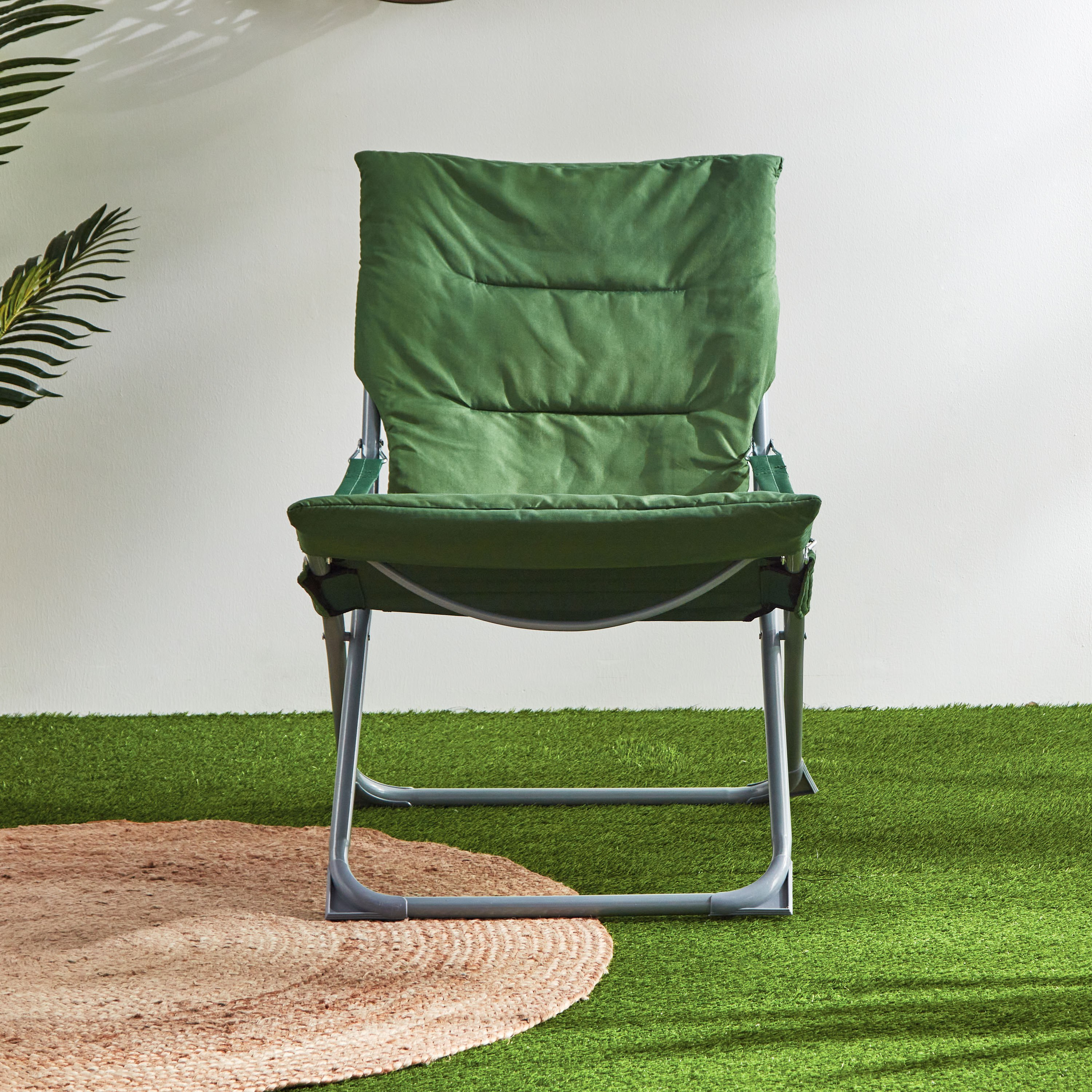 كرسي بمساند ذراعين للجلسات الخارجيّة من فيرا تارو-hbxfurniture-outdoor-swingsandchairs-image-3