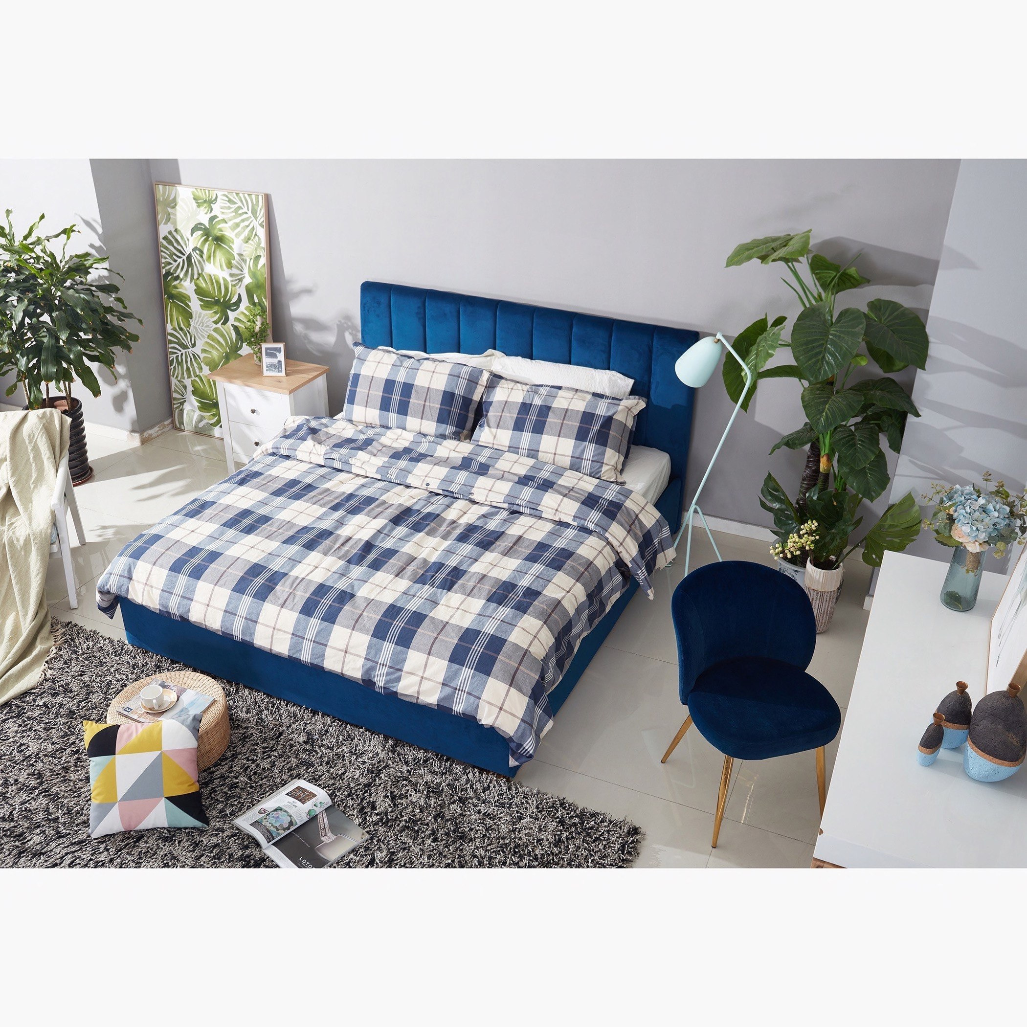 سرير كينج منجّد من تايلور كاليستا - 180x200 سم-hbxfurniture-bedsandbedsets-upholsteredbeds-king-image-1