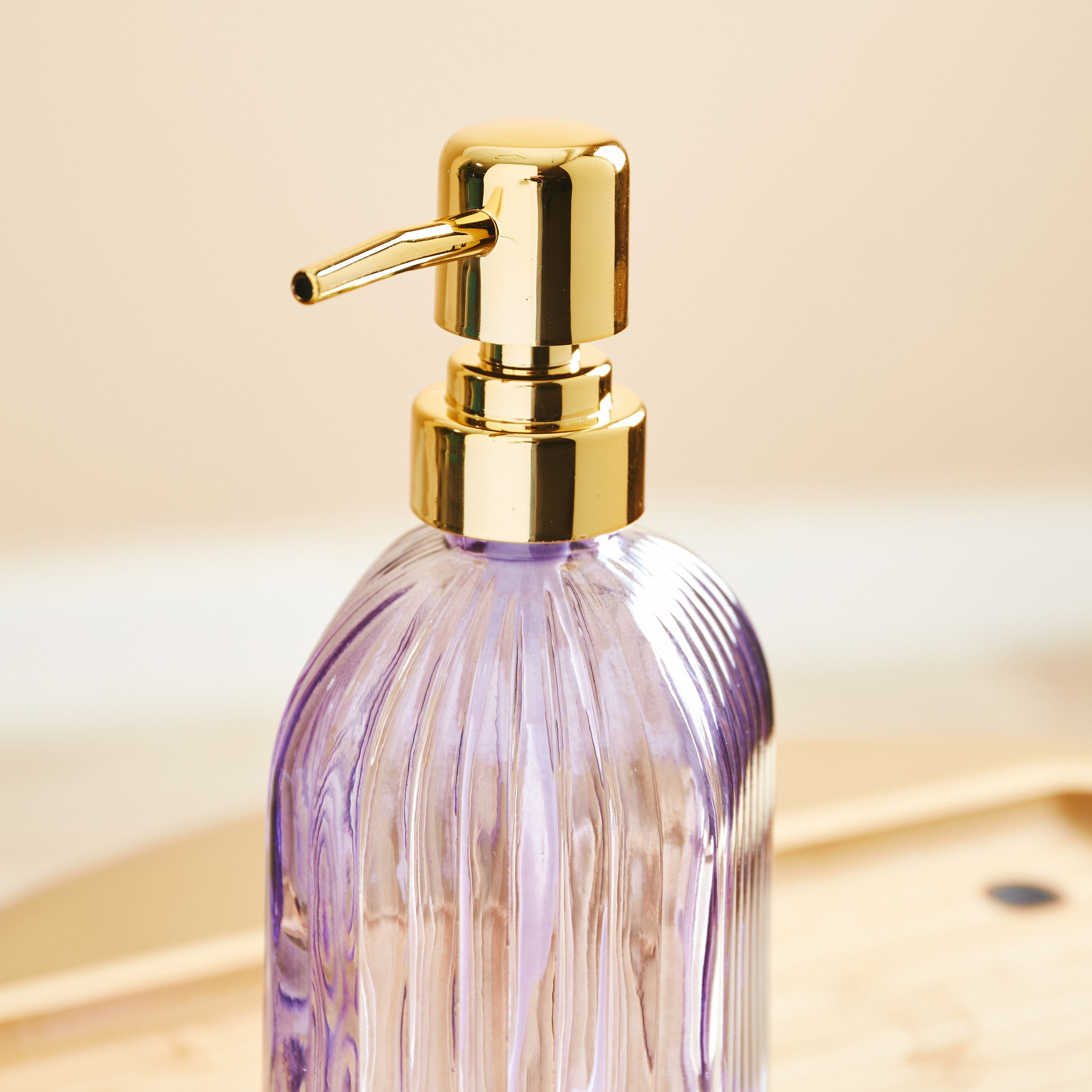 موزع صابون زجاجي من فيجا-hbxhomeware-hbxbathroom-image-3