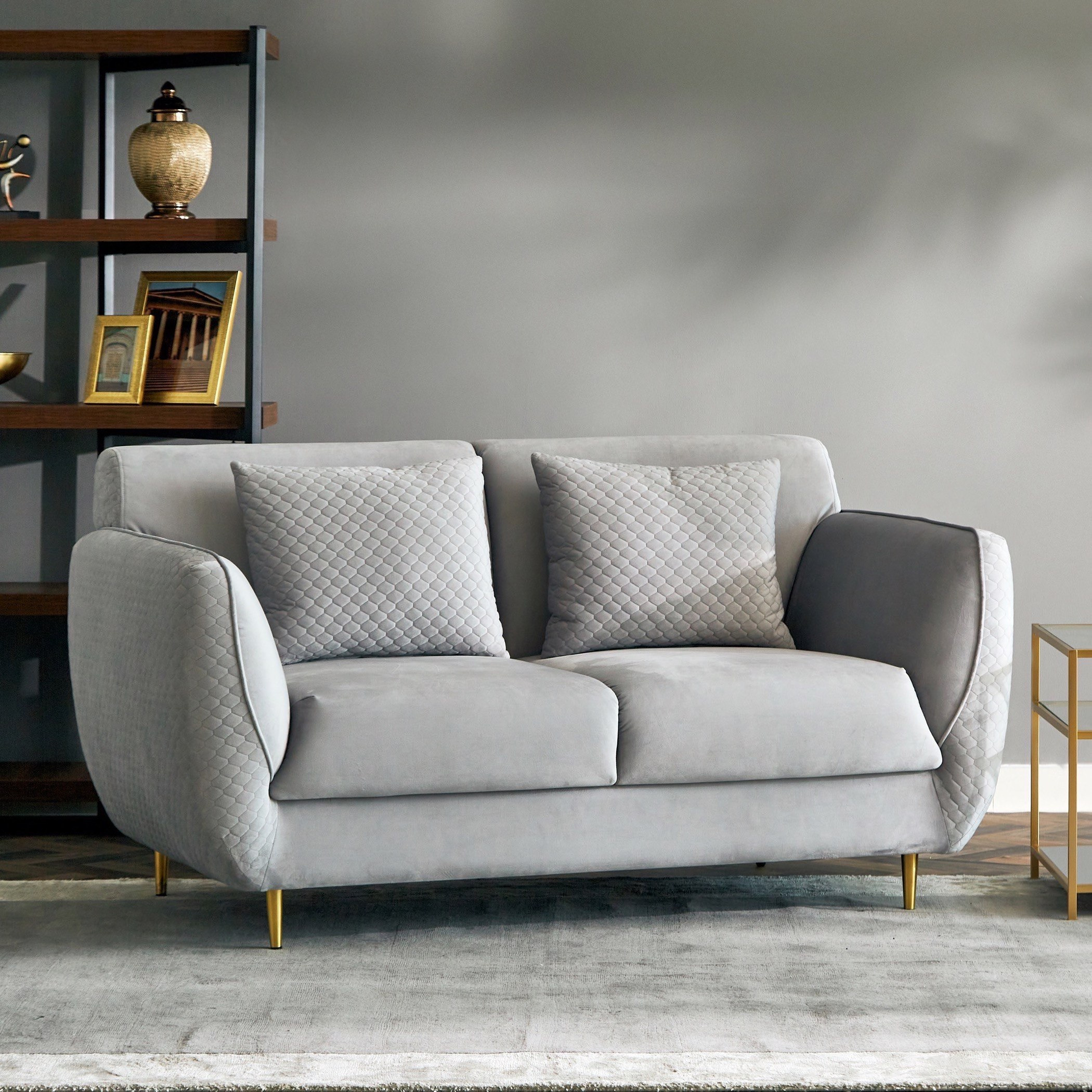 كنبة مخملية مقعدين مع وسادتين من تيهاني-hbxlivingroom-sofasandarmchairs-sofas-image-2