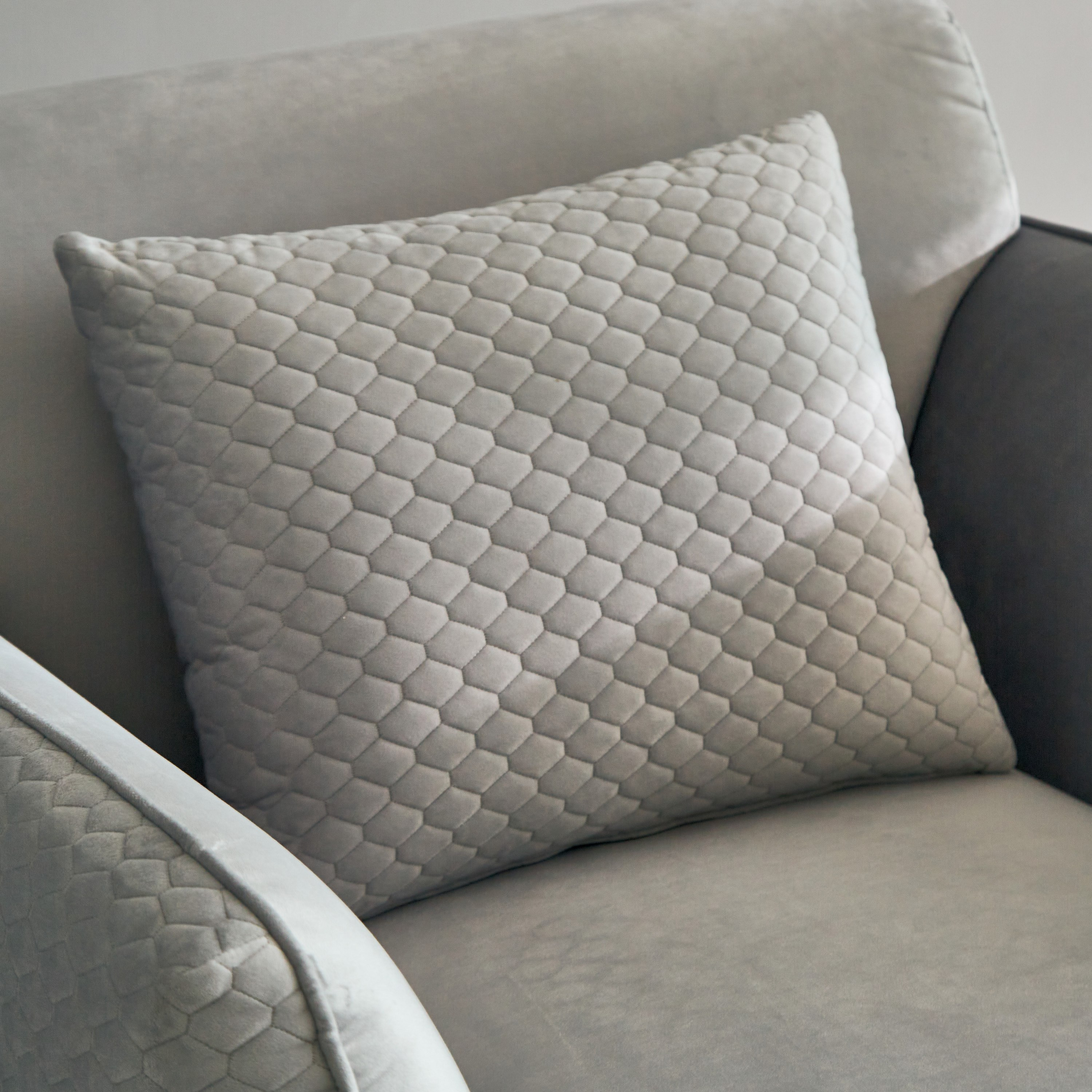 كنبة مخملية مقعد واحد مع وسادة من تيهاني-hbxlivingroom-sofasandarmchairs-sofas-image-4