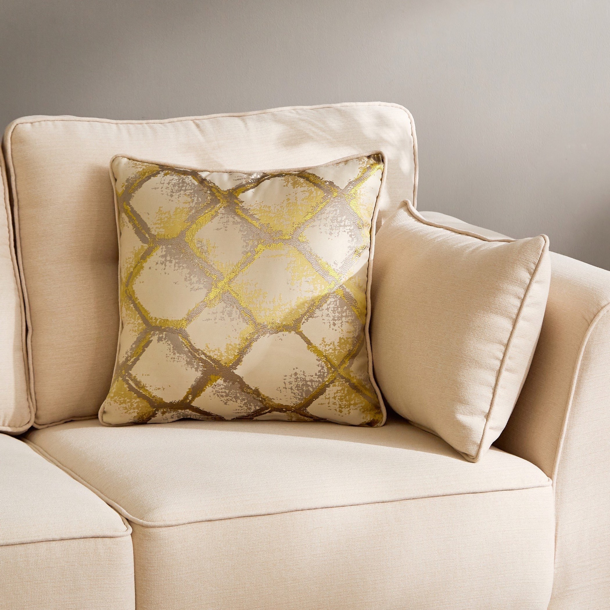 كنبة قماش مقعدين مع 4 وسائد من آلينا-hbxlivingroom-sofasandarmchairs-sofas-image-3