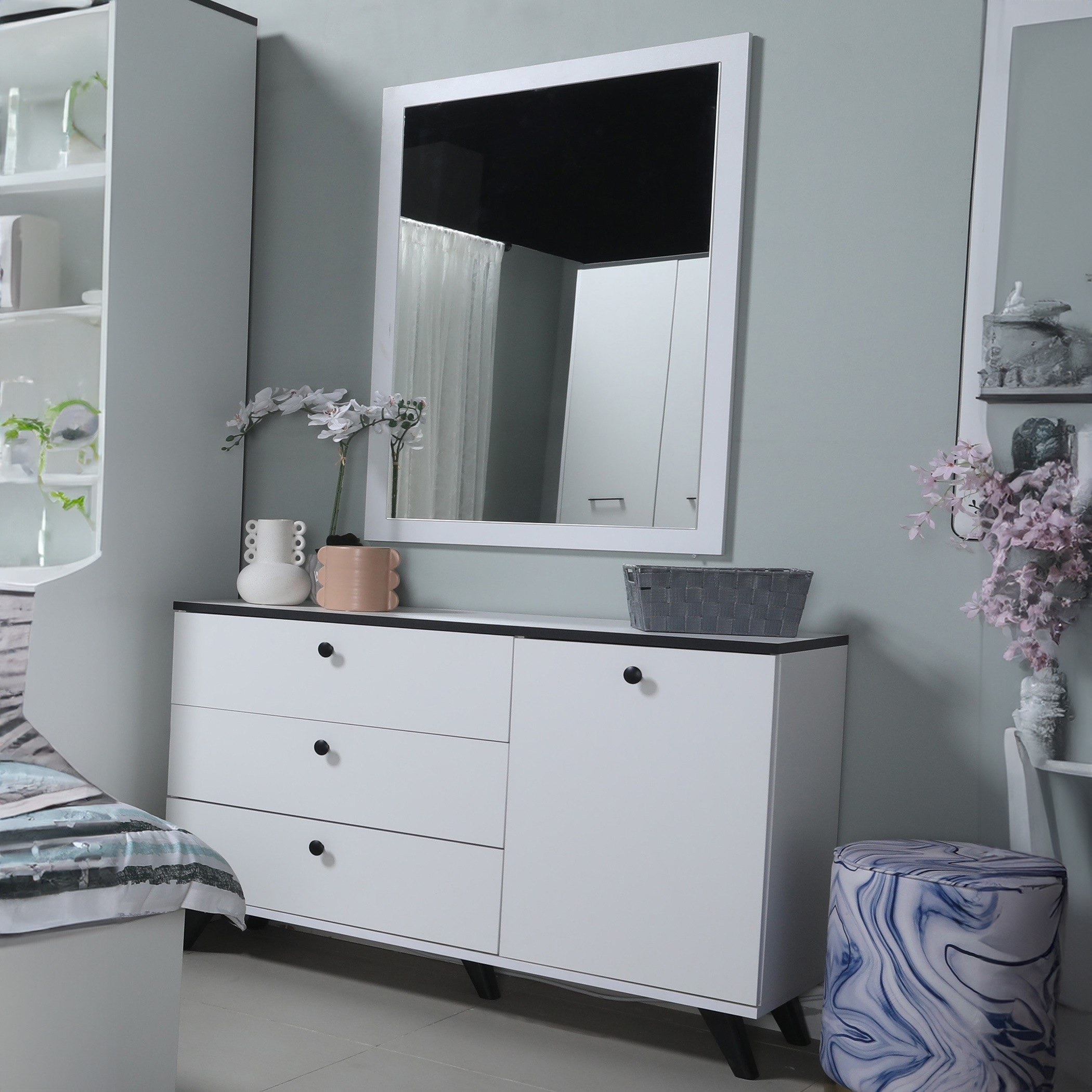 Wellington 3-Drawer 1-Door Master Dresser without Mirror-hbxfurniture-kidsroom-kidsdressersandmirrors-image-1