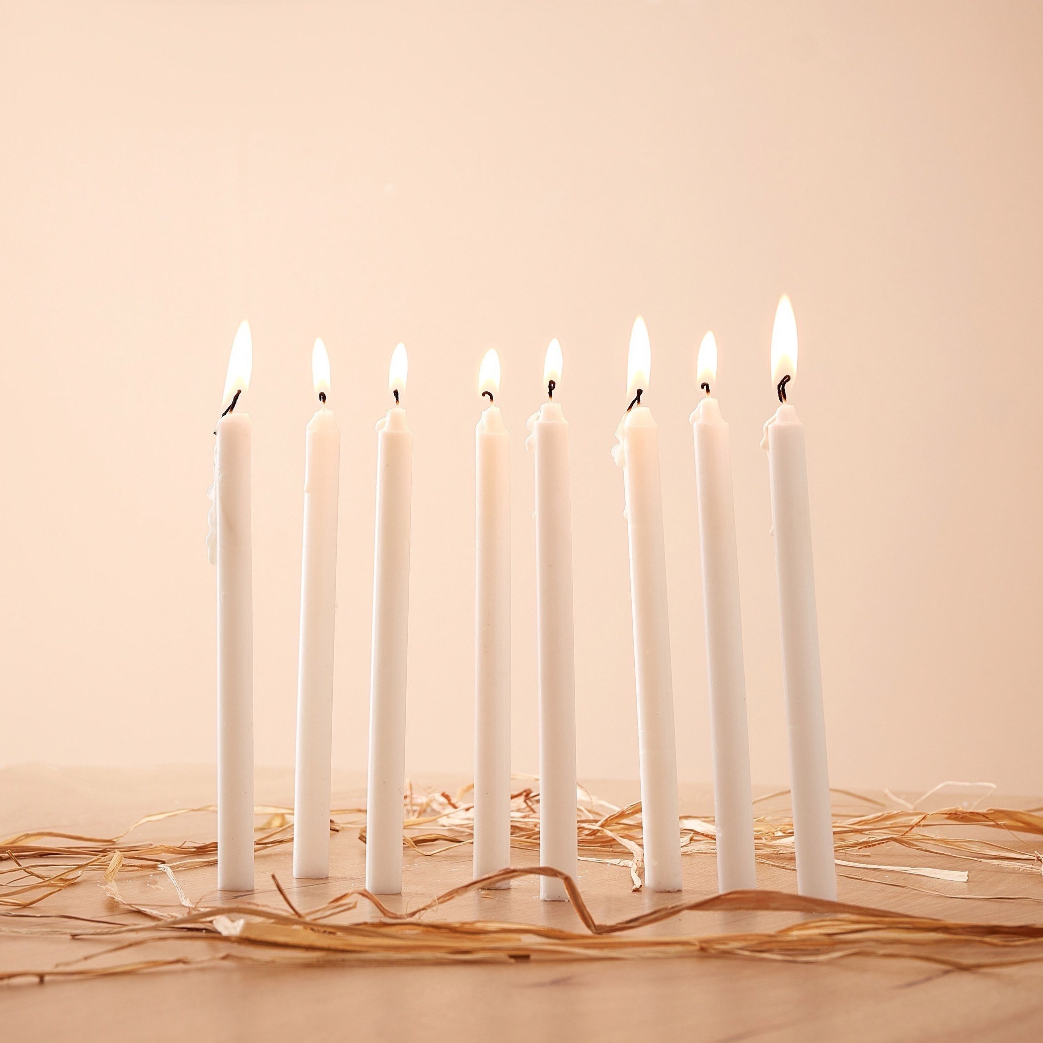 طقم شموع رفيعة 8 قطع من ميا - 20 سم-hbxhomeware-hbxdecorandfurnishings-image-1