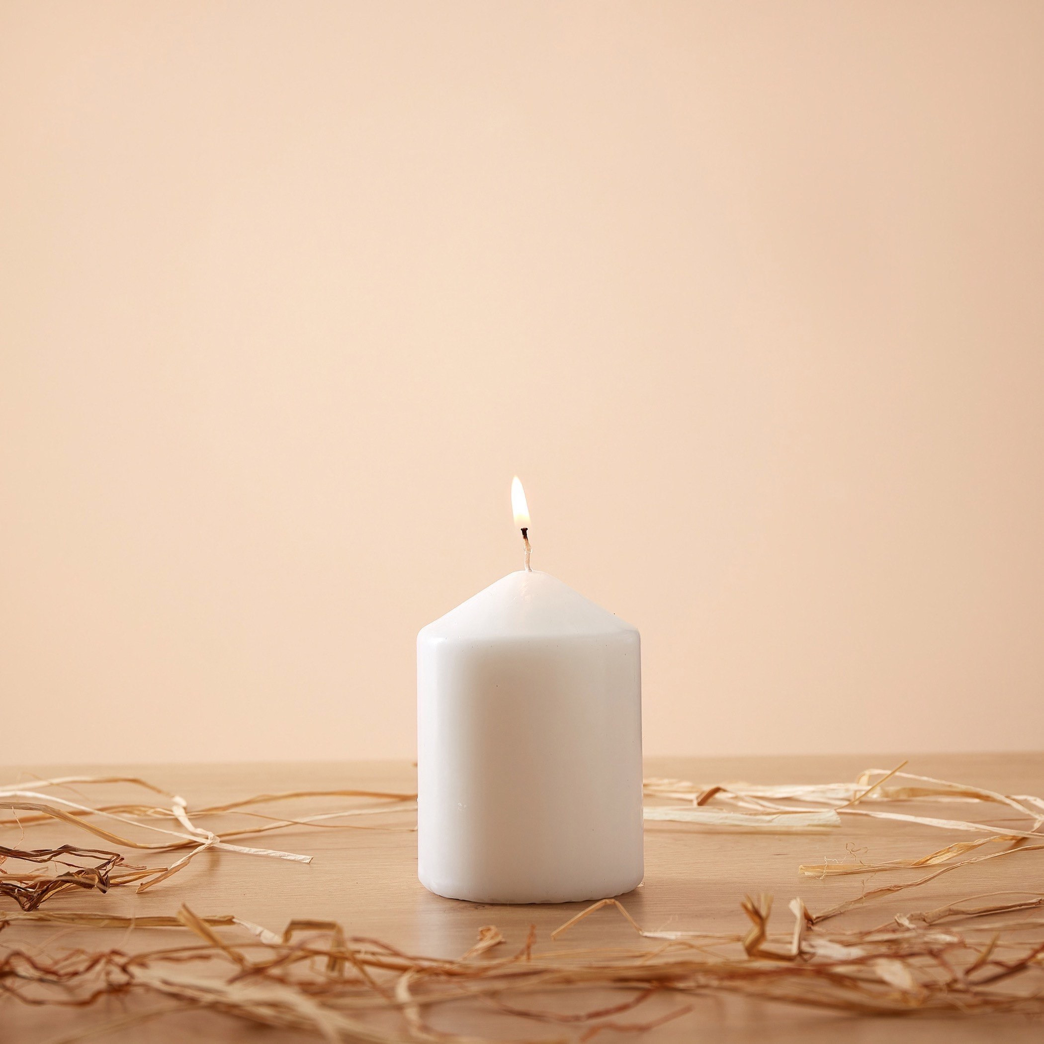 شمعة عمودية من ميا - 7x7x10 سم-hbxlivingroom-decorandaccessories-candles-image-1