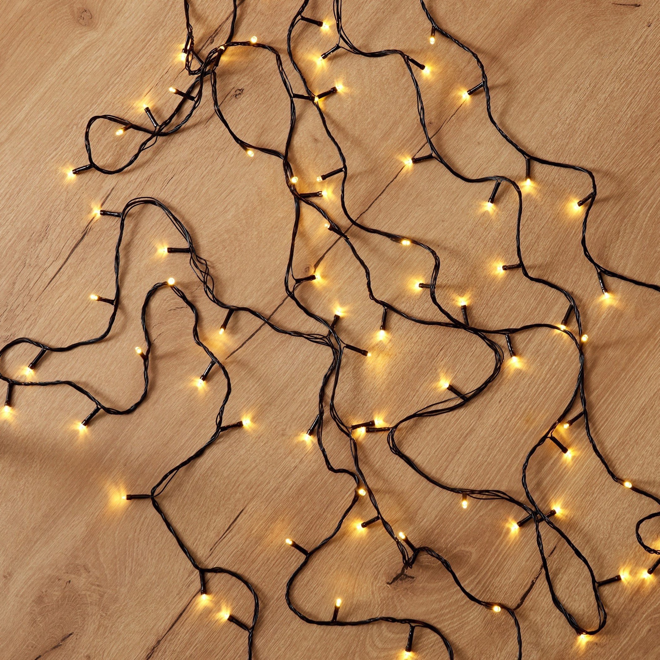 شريط إضاءة 100 لمبة إل إي دي من ميا-hbxdiningroom-lighting-decorativesandstringlights-image-1
