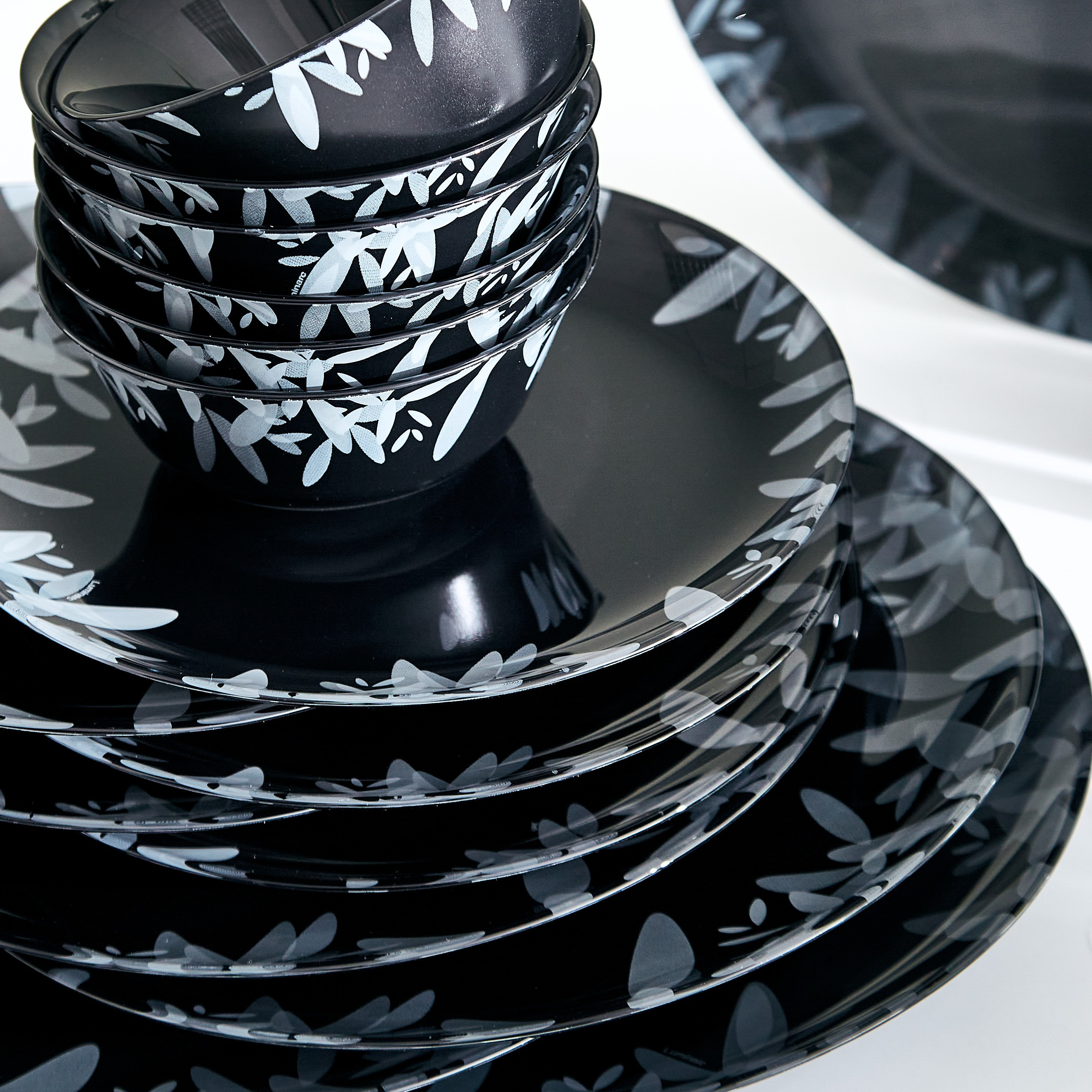 طقم عشاء بتصميم زهرة القمر 33 قطعة من لومينارك-hbxhomeware-hbxkitchen-image-3
